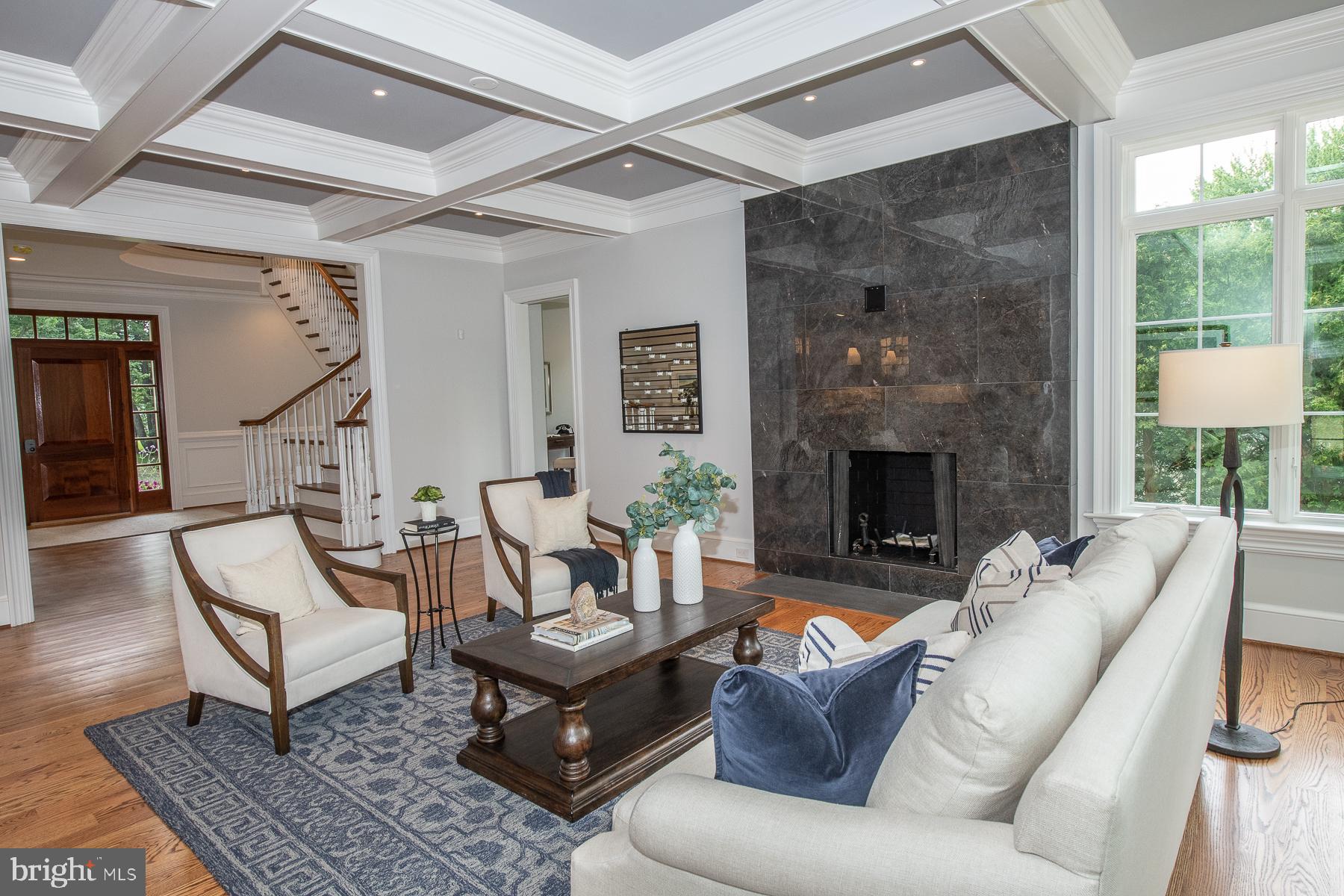 GLADWYNE - Residential