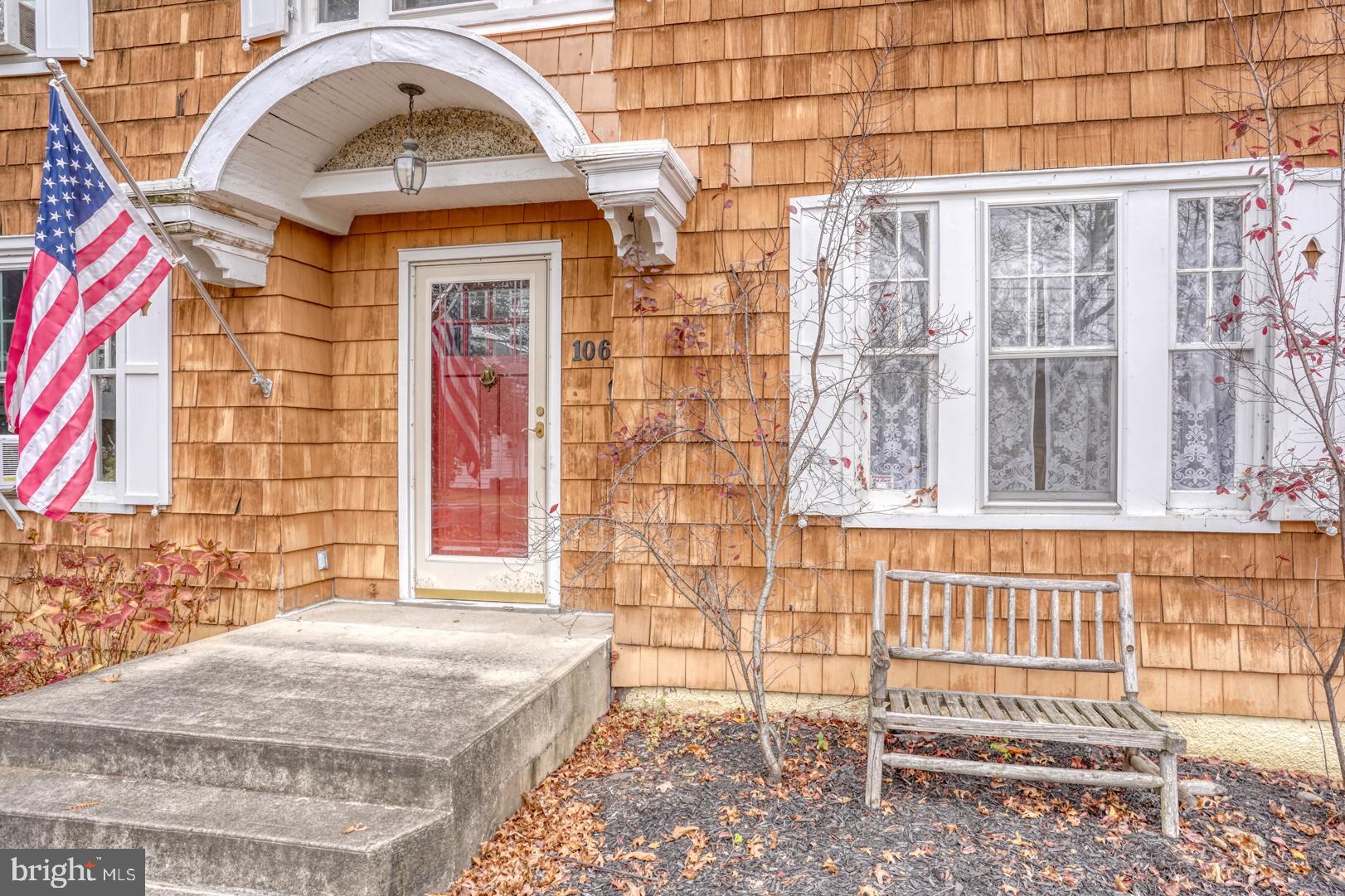 106 LOCUST LANE
