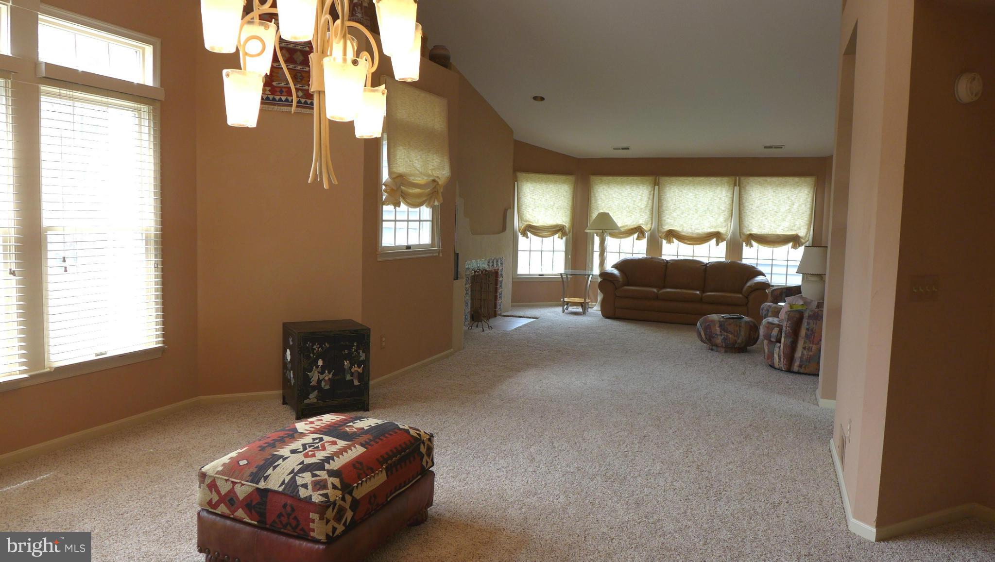 COURTYARD AT GREENE TREE - Residential