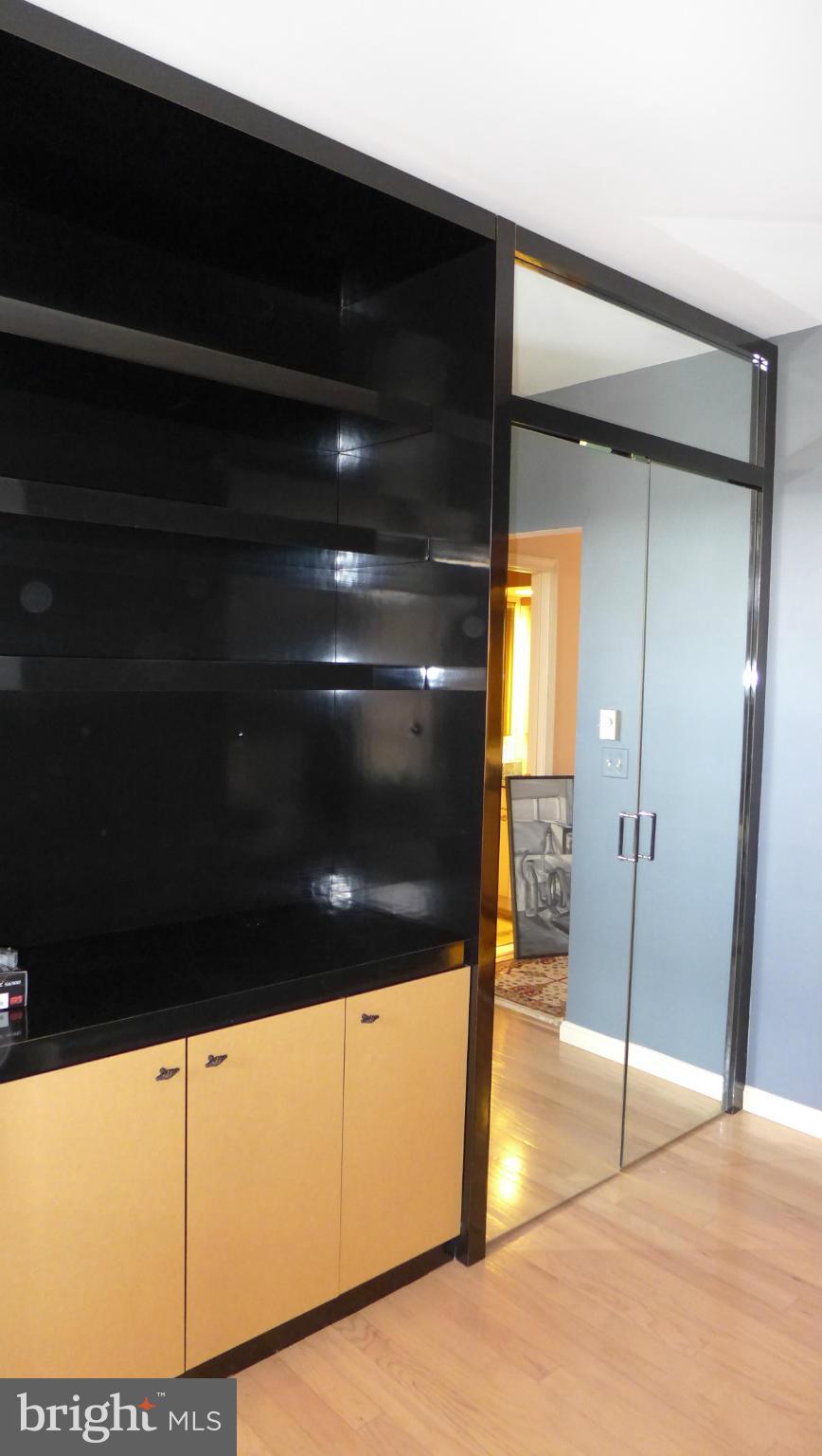 COURTYARD AT GREENE TREE - Residential