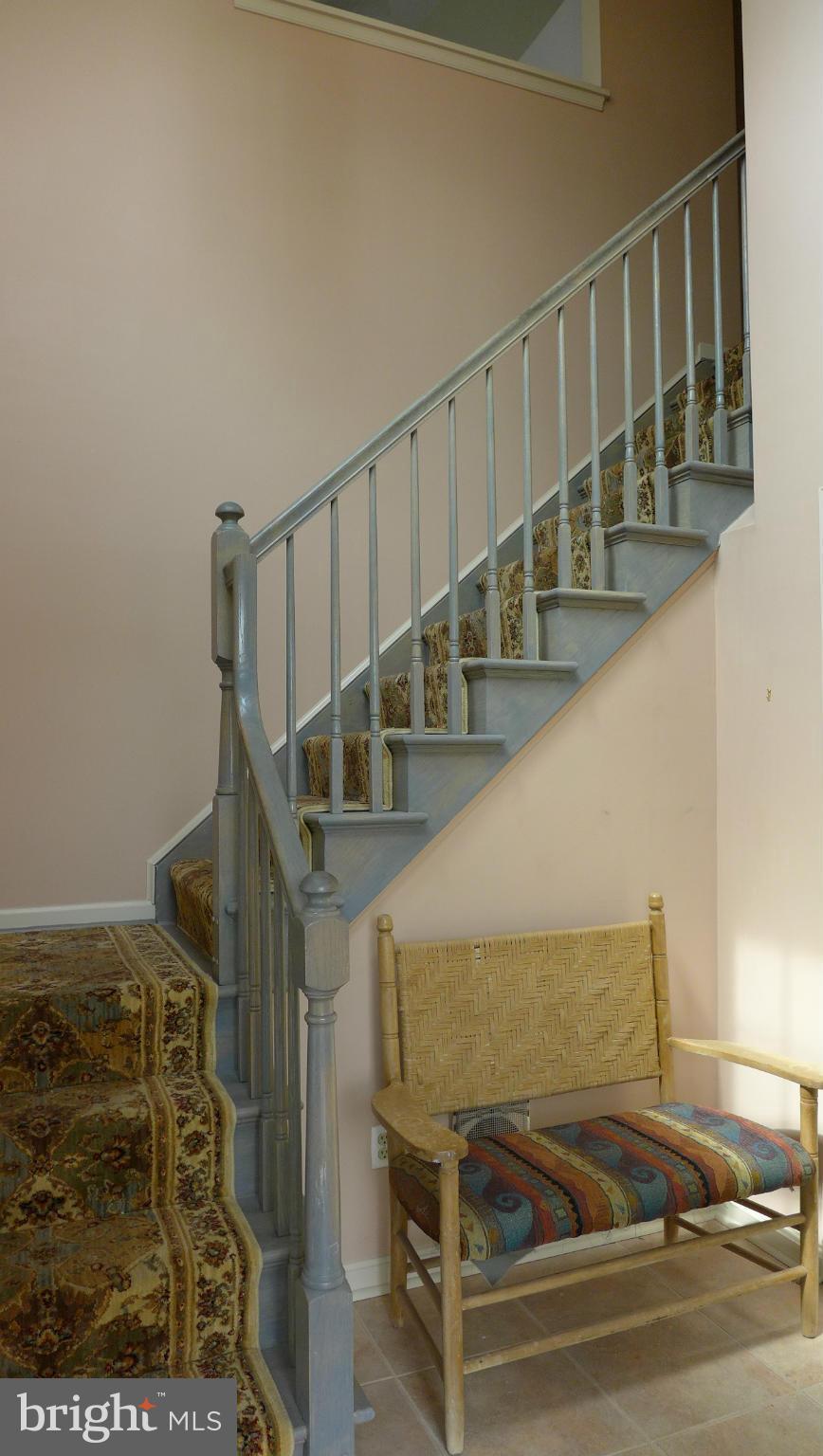 COURTYARD AT GREENE TREE - Residential