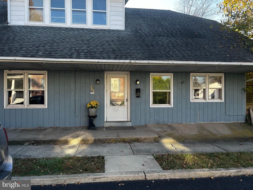 A two-bedroom apartment in the highly sought-after West Ward of Lansdale, PA!  This spacious unit offers an inviting layout that combines comfort and functionality. Each bedroom is generously sized, providing plenty of room for relaxation and personalization. The living room is perfect for entertaining or unwinding after a long day while the eat-in kitchen is designed for both casual dining and culinary adventures. 
Enjoy the convenience of a main-level washer and dryer hook-up, eliminating the hassle of stairs. The bathroom is equally spacious, ensuring a comfortable experience for everyone. Nestled in a desirable neighborhood, this apartment is just minutes from parks, shops, and dining options. don't miss your chance to make this wonderful space your new home!