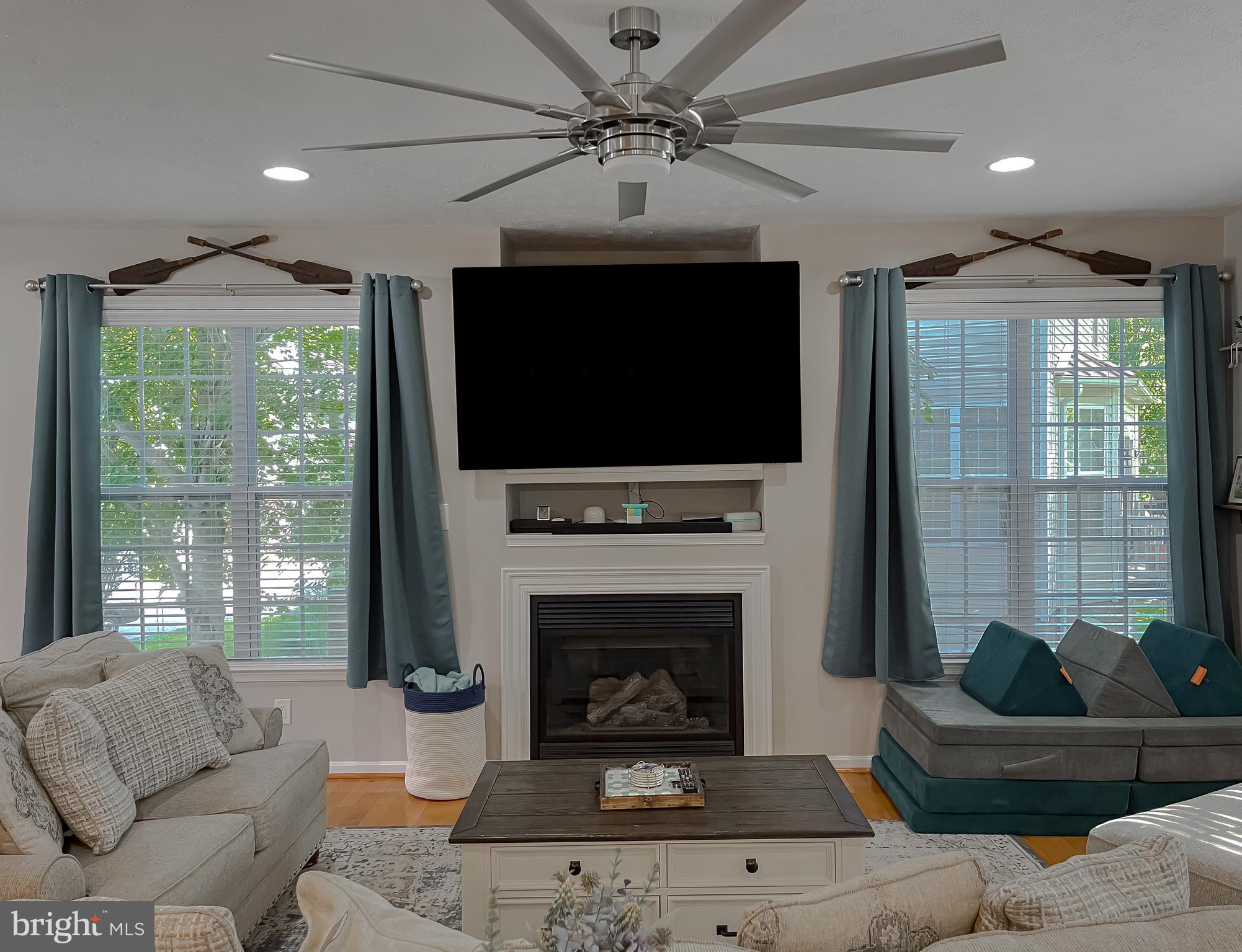 TALL TIMBERS - Residential