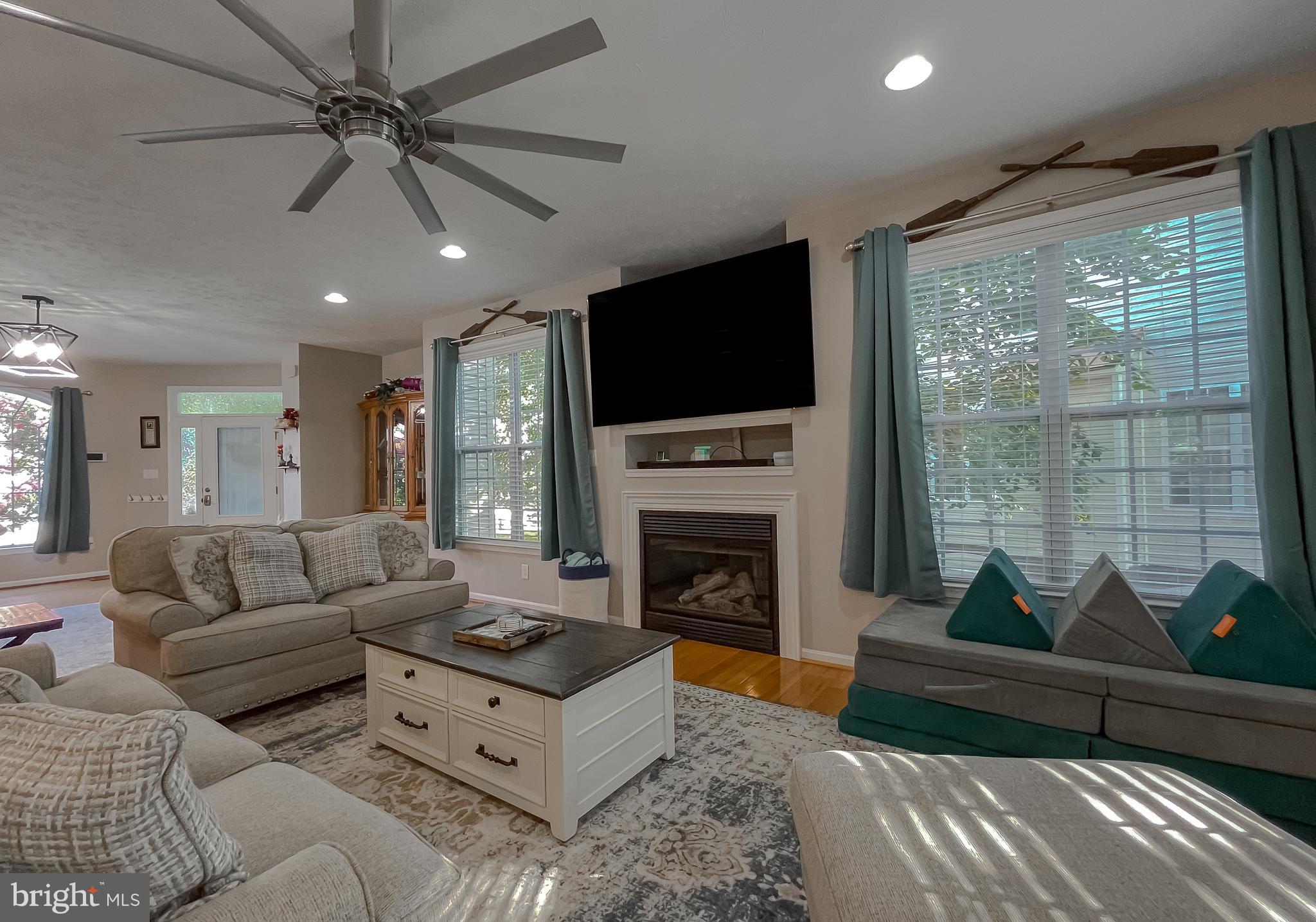 TALL TIMBERS - Residential