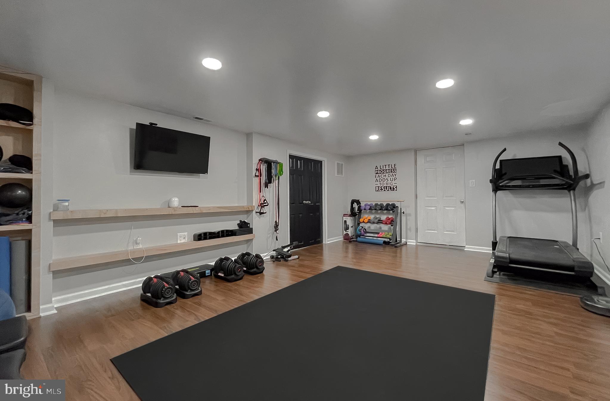 TALL TIMBERS - Residential