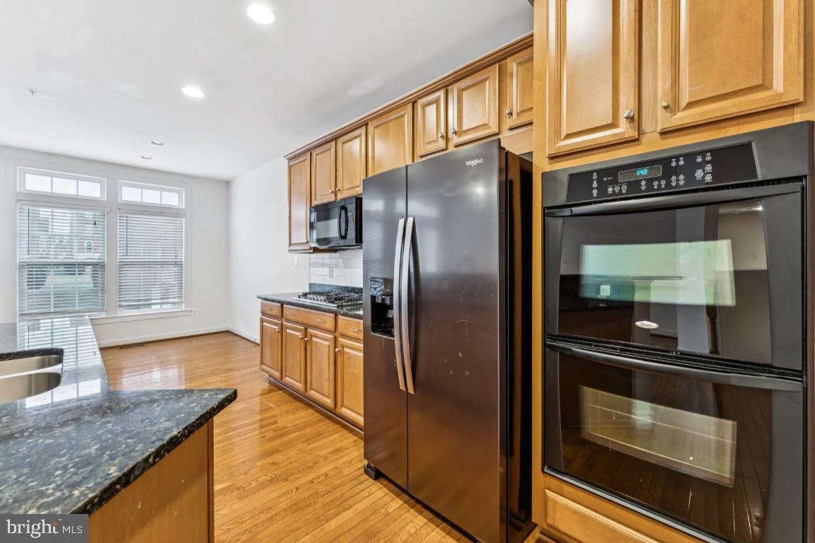 VILLAGES OF URBANA - Residential Lease