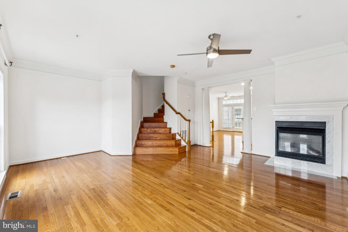 VILLAGES OF URBANA - Residential Lease