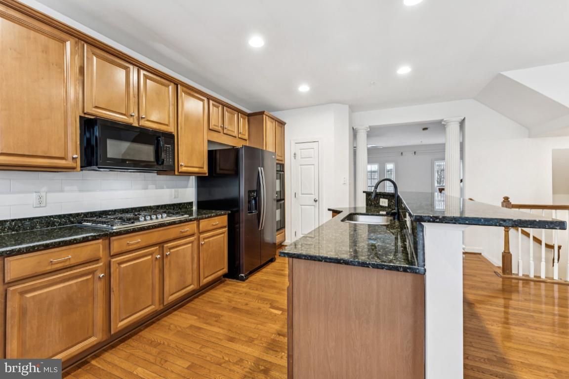 VILLAGES OF URBANA - Residential Lease