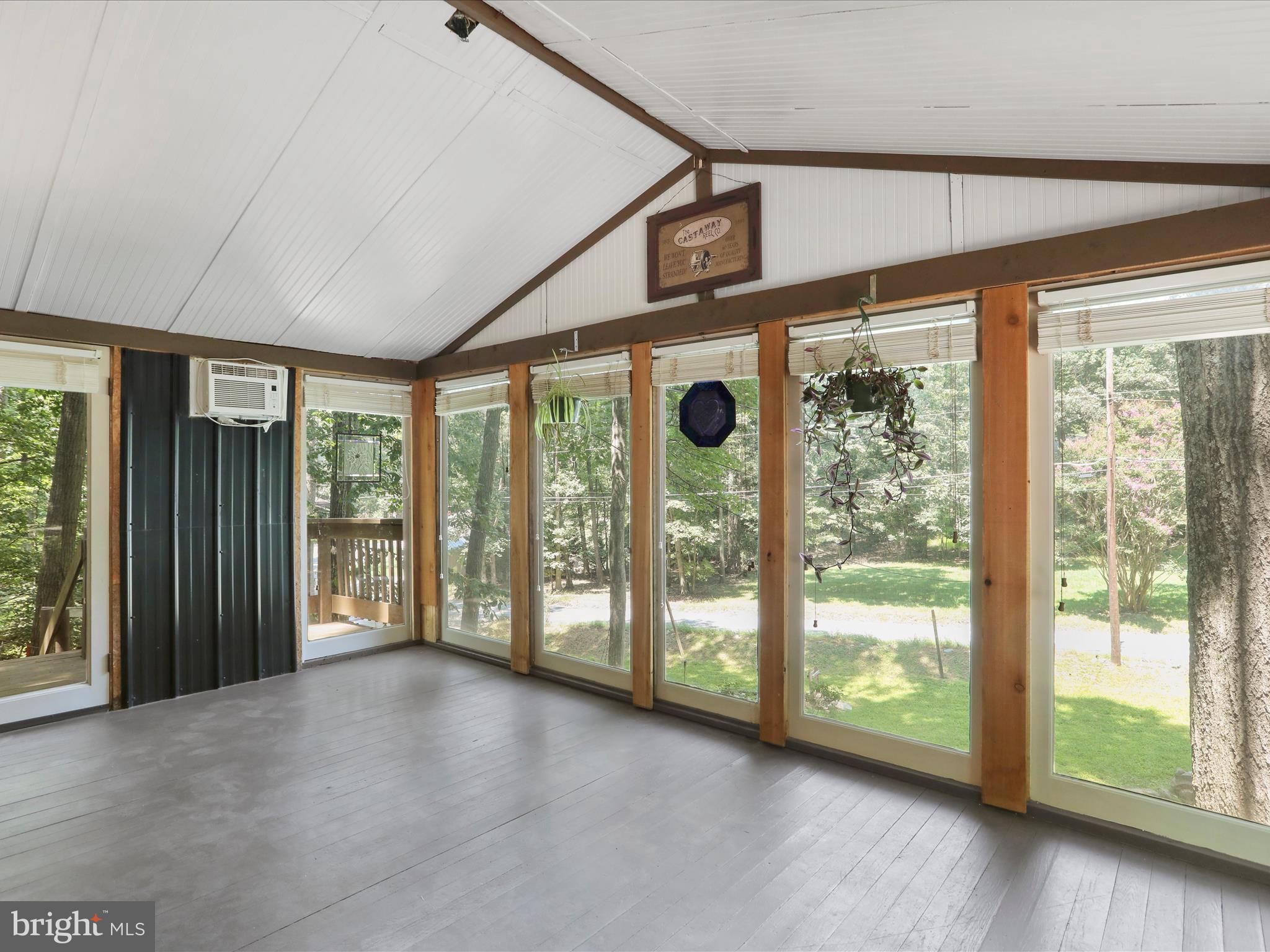 SHANNONDALE - Residential