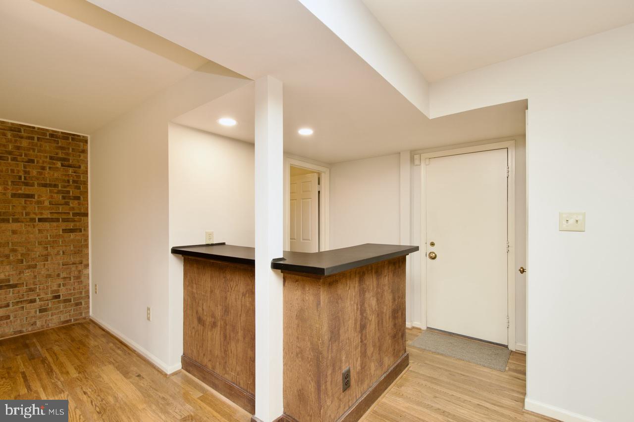 GEORGE MASON FOREST - Residential