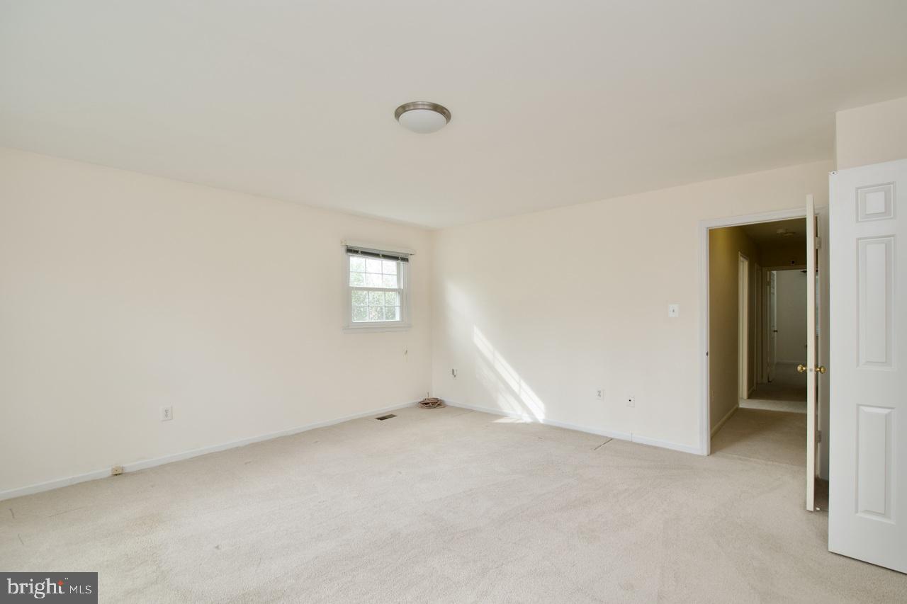 GEORGE MASON FOREST - Residential