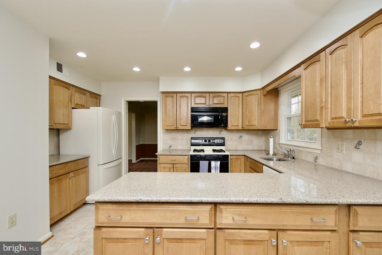 GEORGE MASON FOREST - Residential