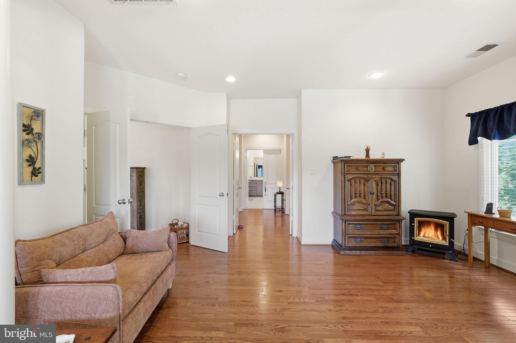 BRAMBLETON - Residential