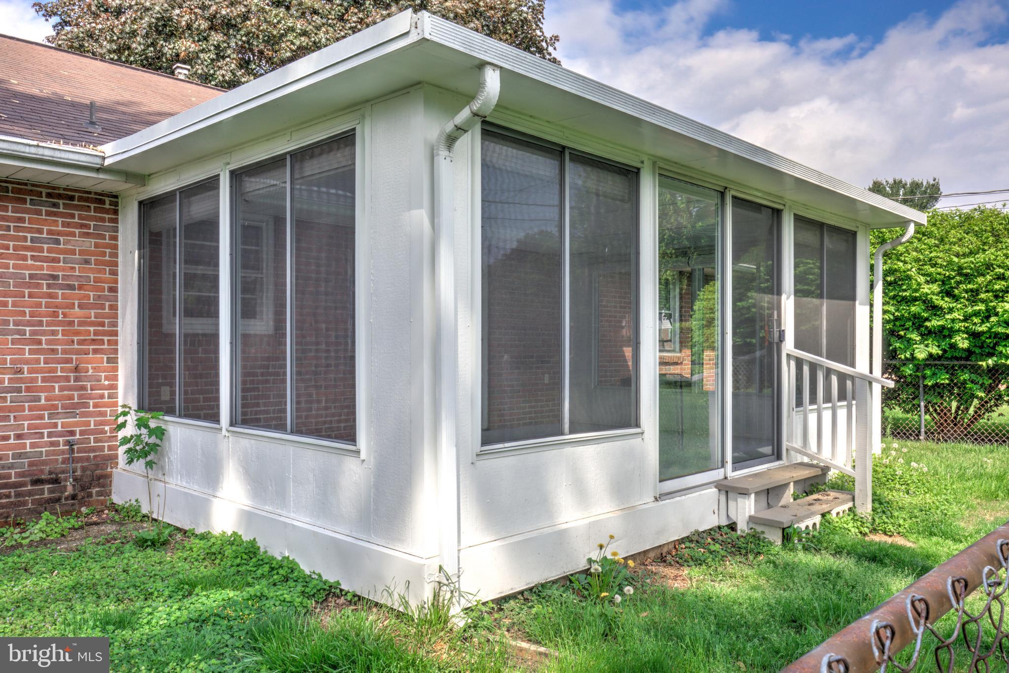 HIGHLAND ACRES - Residential