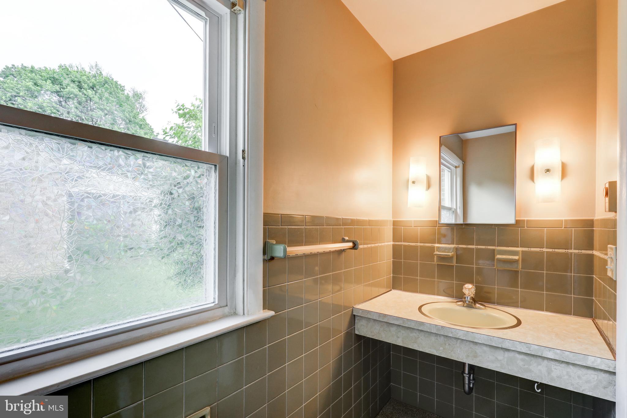 HIGHLAND ACRES - Residential