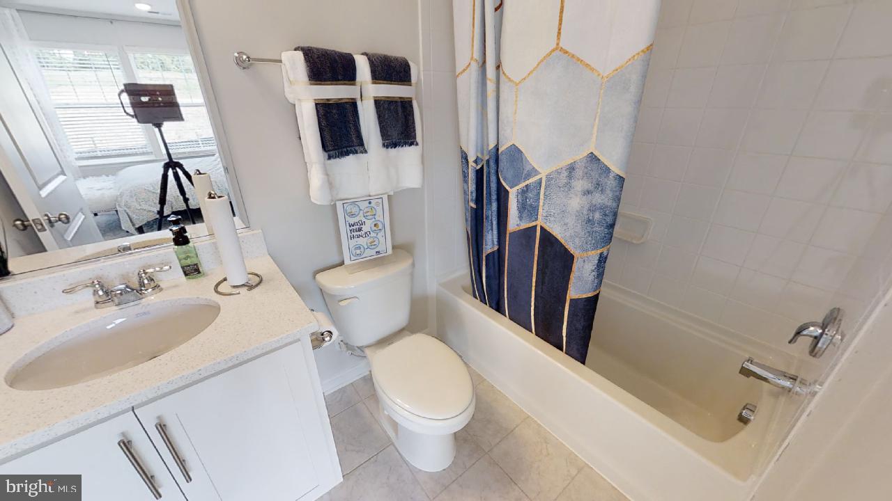 WOODMORE OVERLOOK - Residential