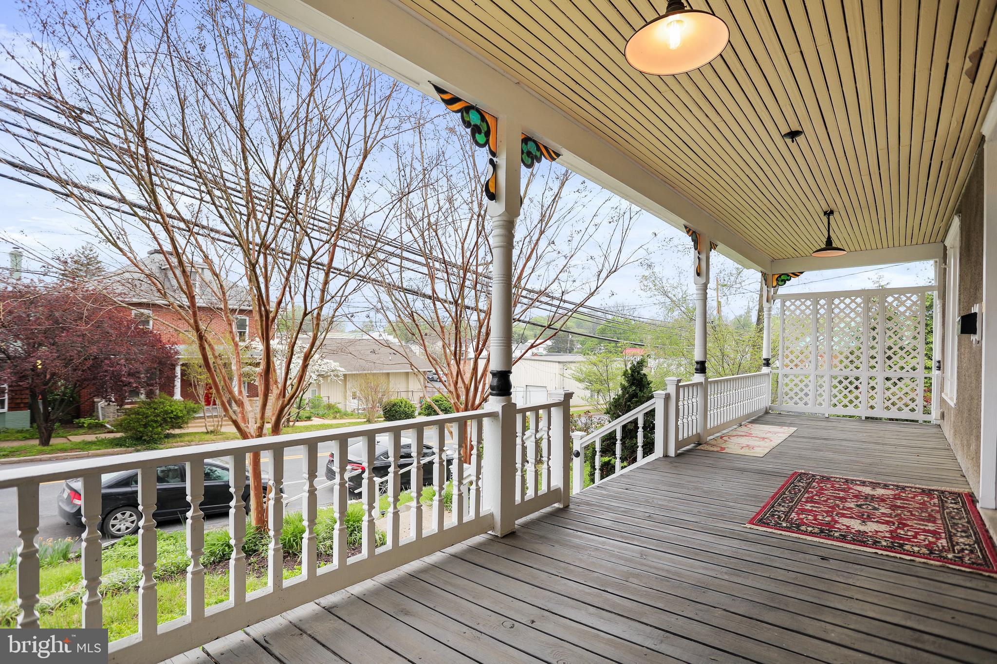 CHARLES TOWN CORPORATION - Residential Lease