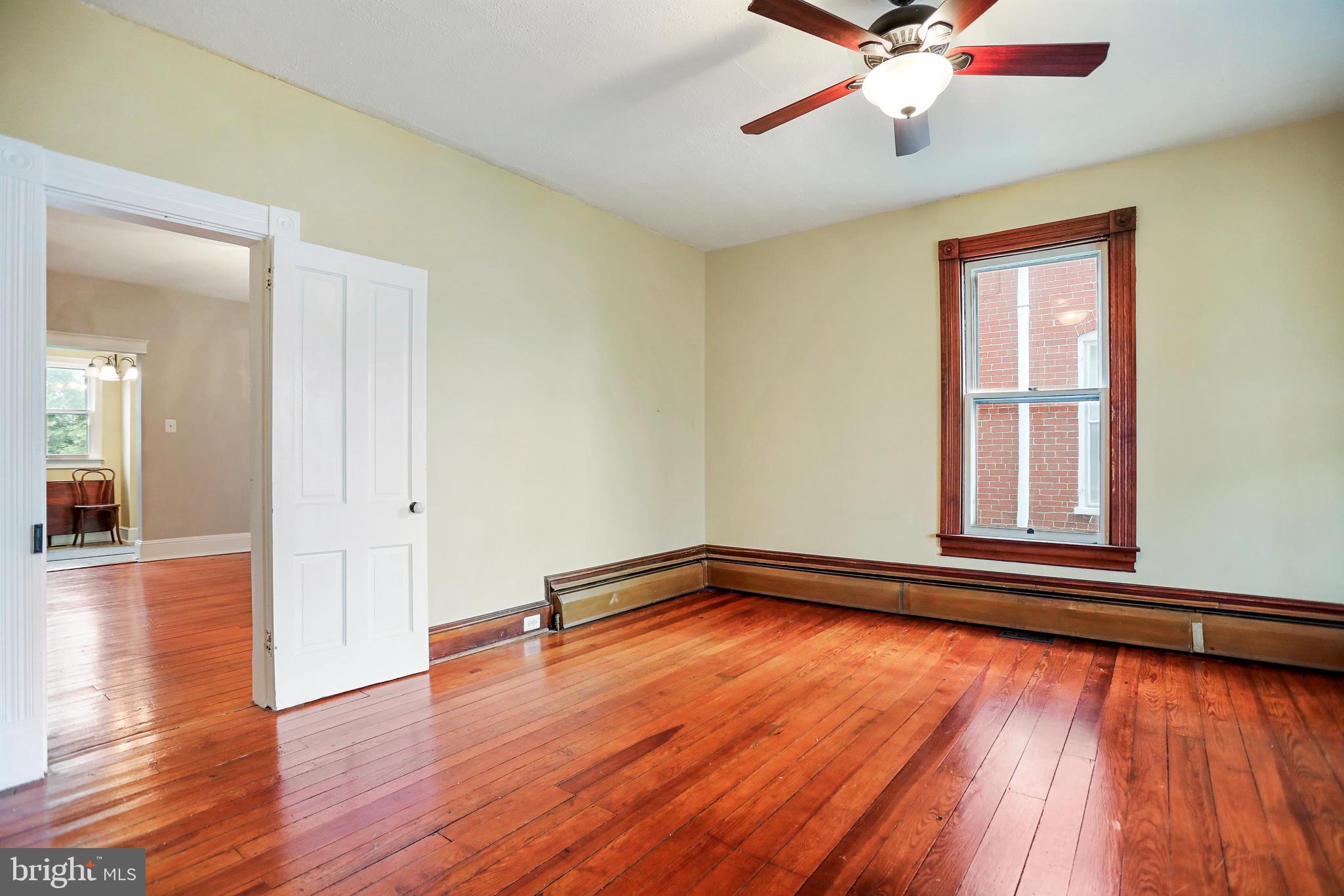 CHARLES TOWN CORPORATION - Residential Lease