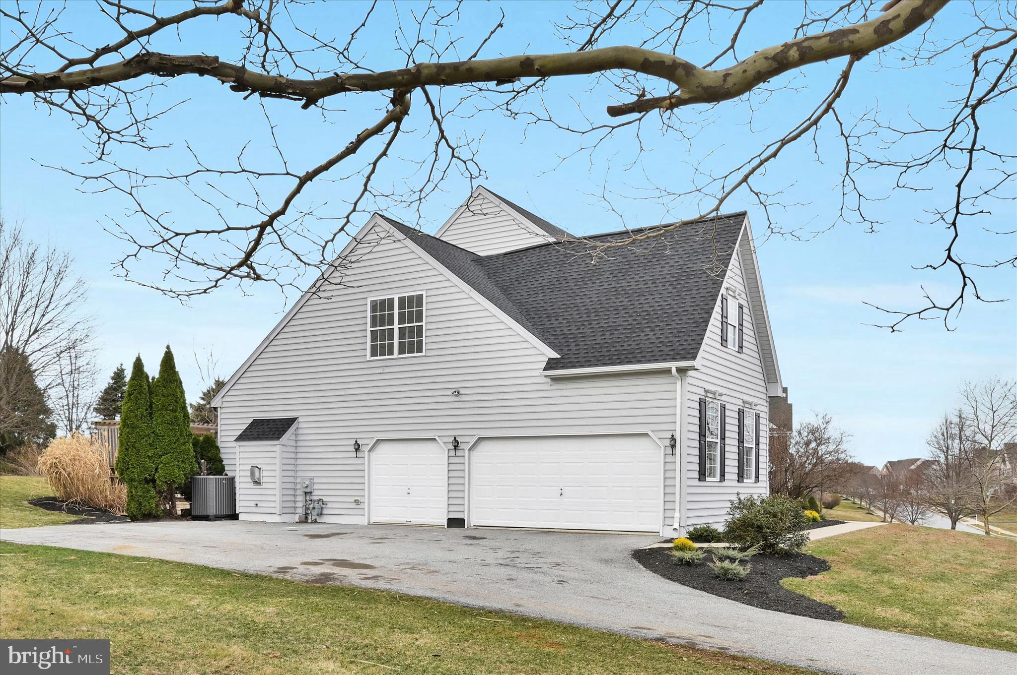 MANCHESTER FARMS - Residential