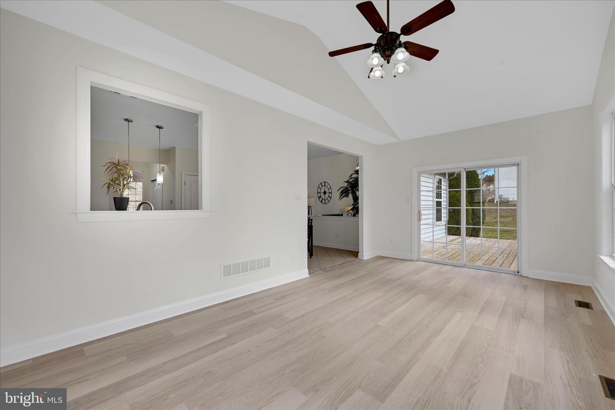 MANCHESTER FARMS - Residential