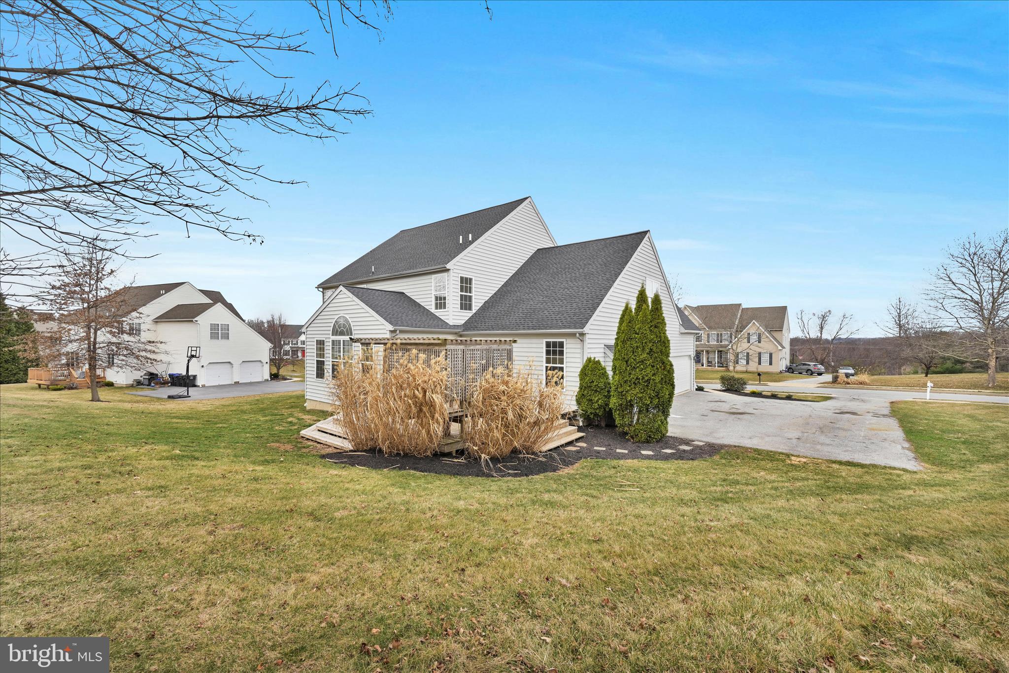 MANCHESTER FARMS - Residential