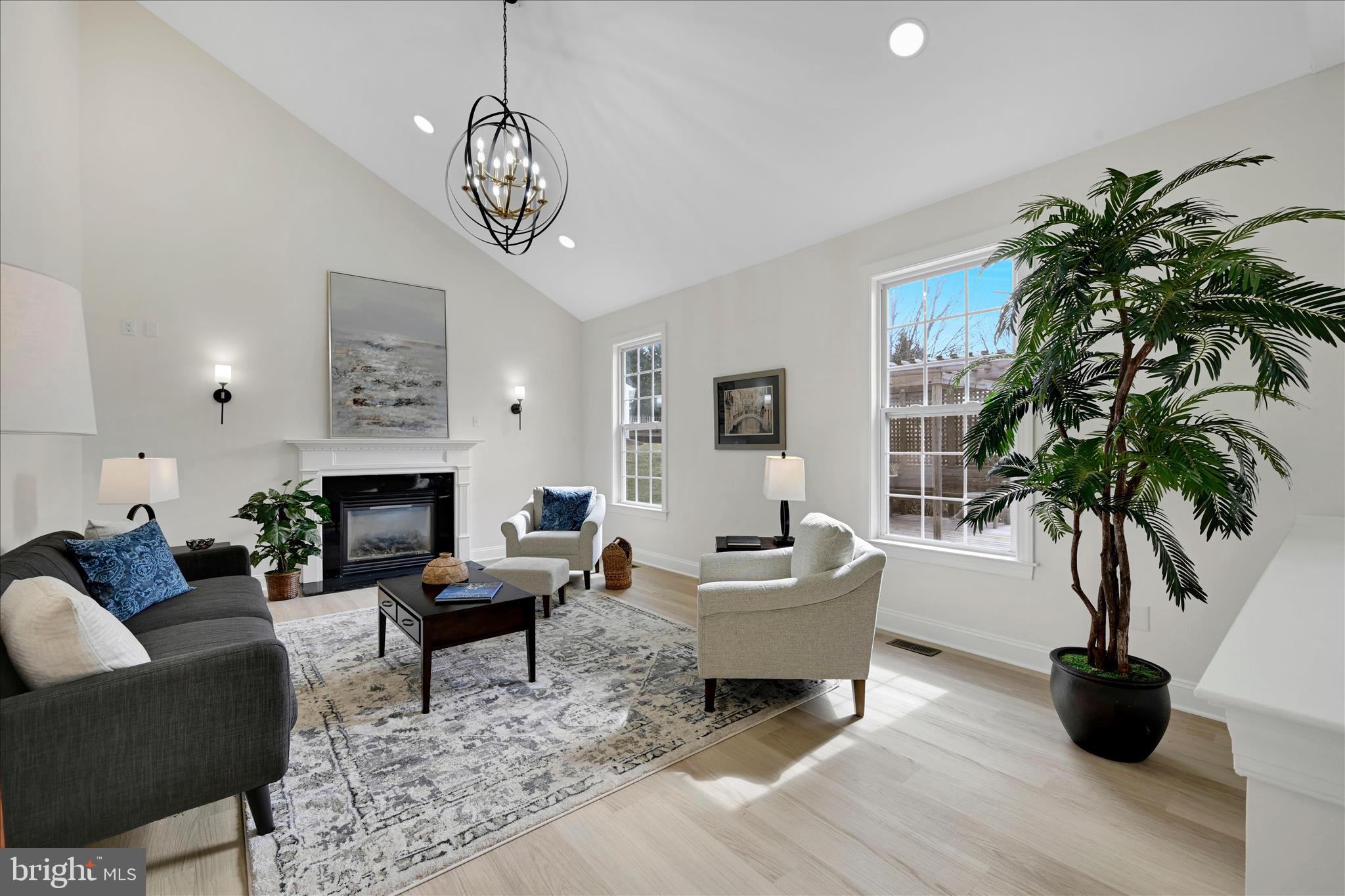 MANCHESTER FARMS - Residential