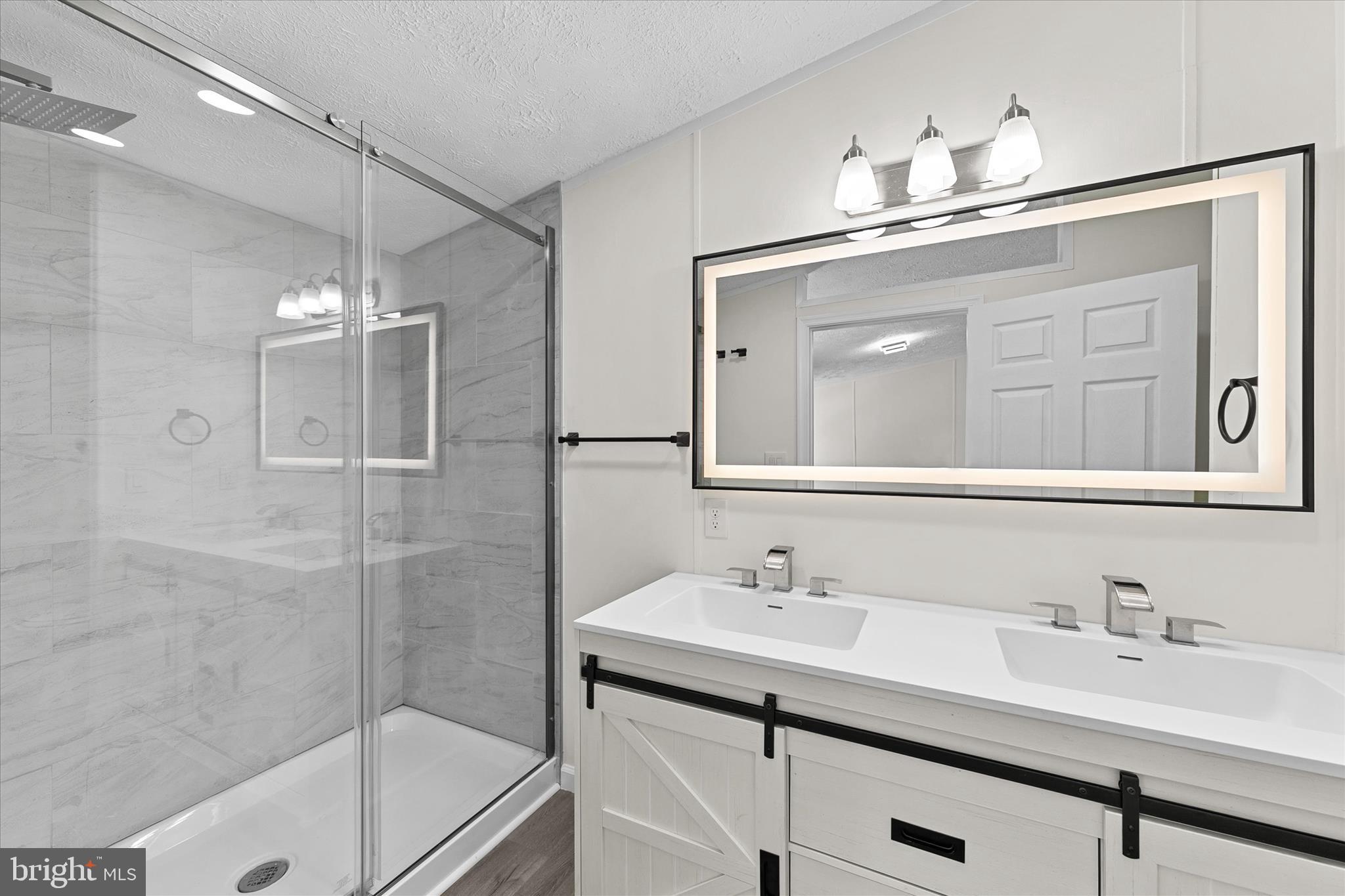 ORCHARD MANOR - Residential