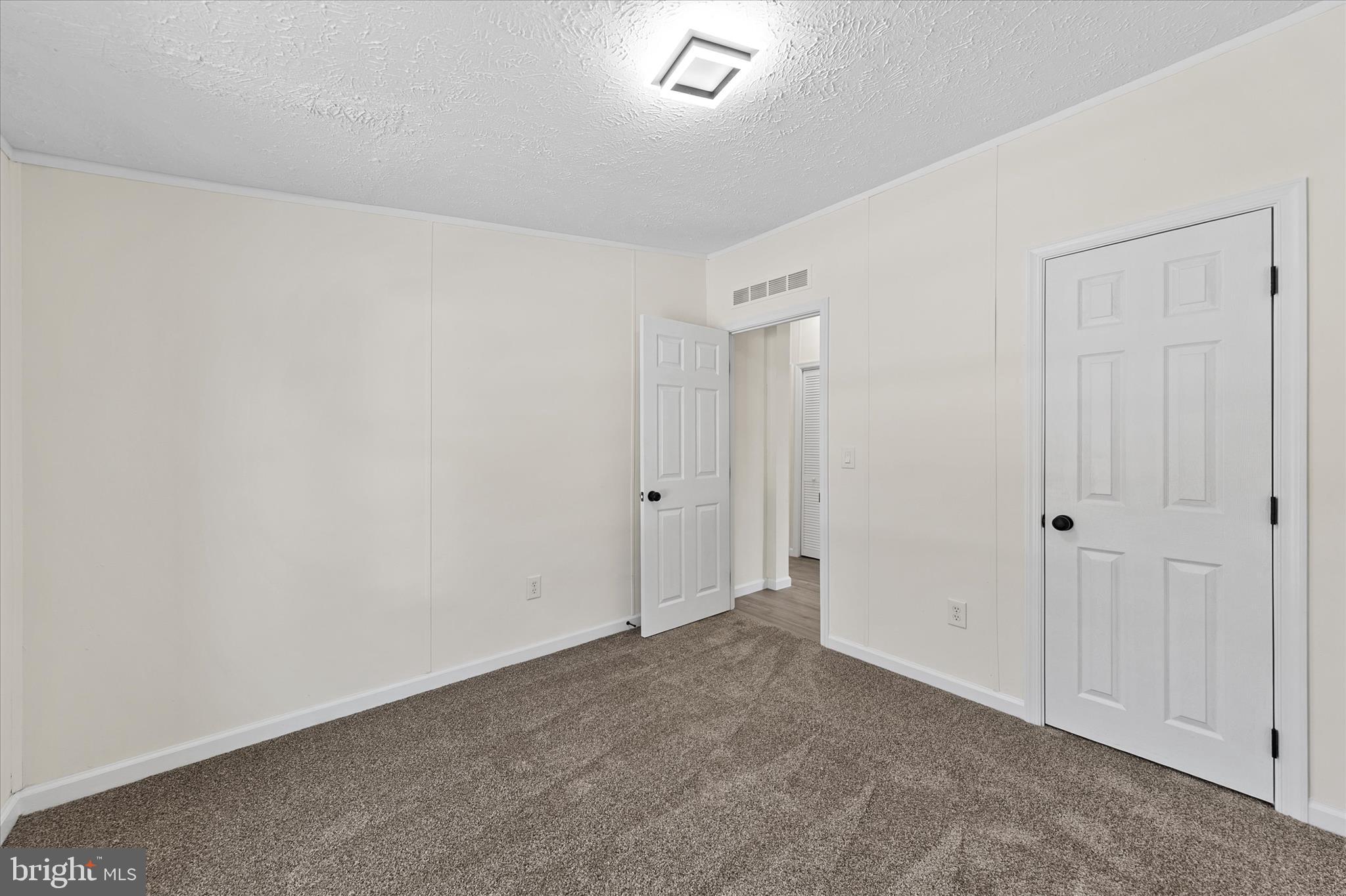 ORCHARD MANOR - Residential