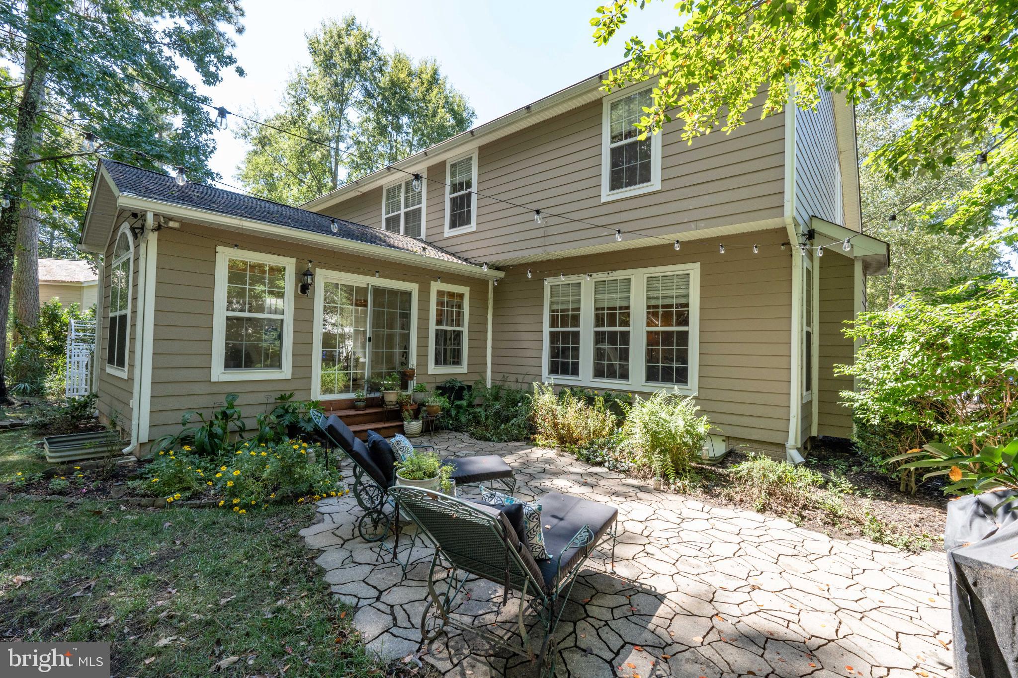 SWAN POINT - Residential Lease