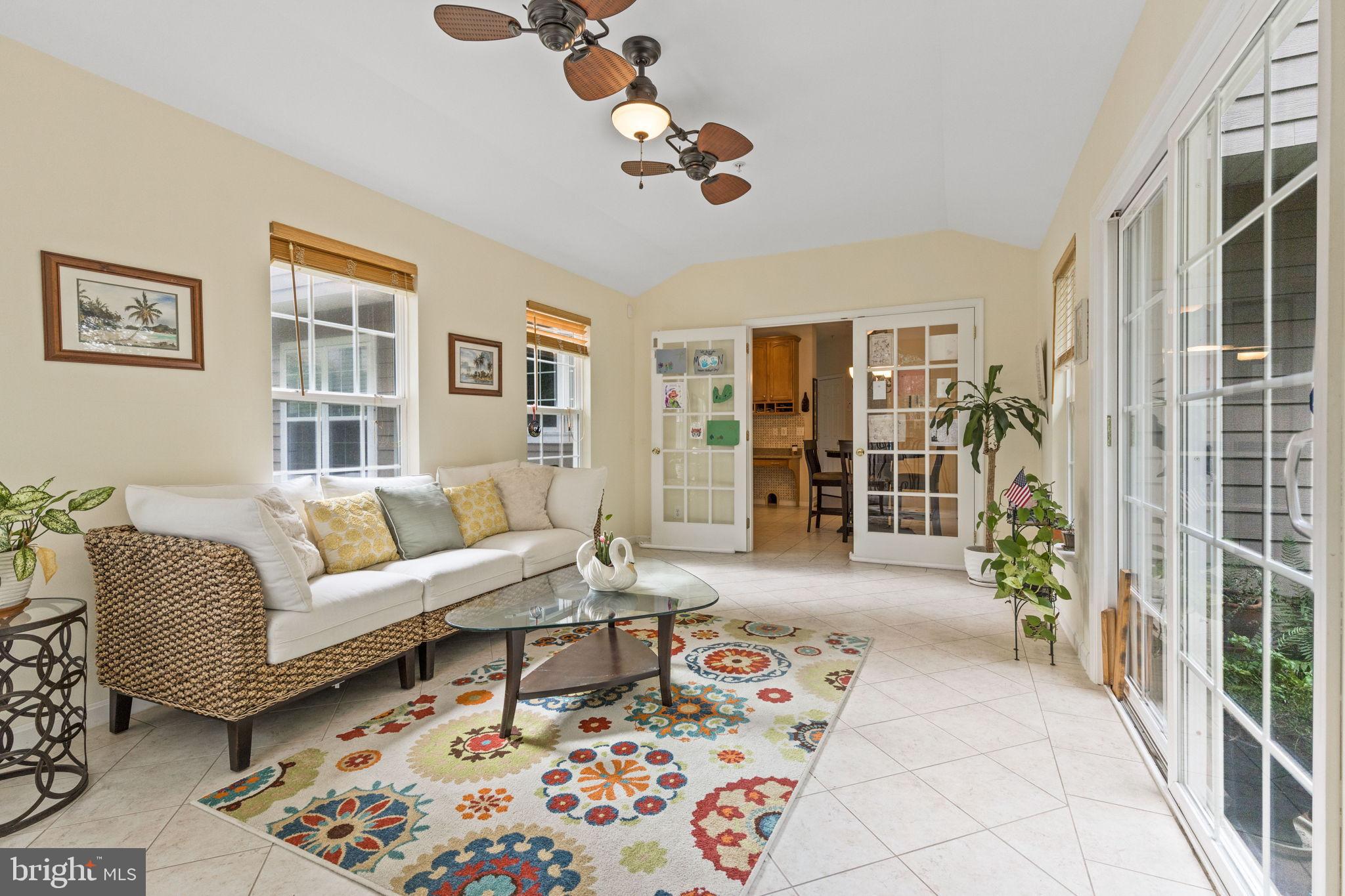 SWAN POINT - Residential Lease