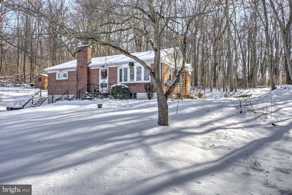 Photo of 540 N Ridge Road, REINHOLDS, PA 17569 (MLS # PALA2063370)