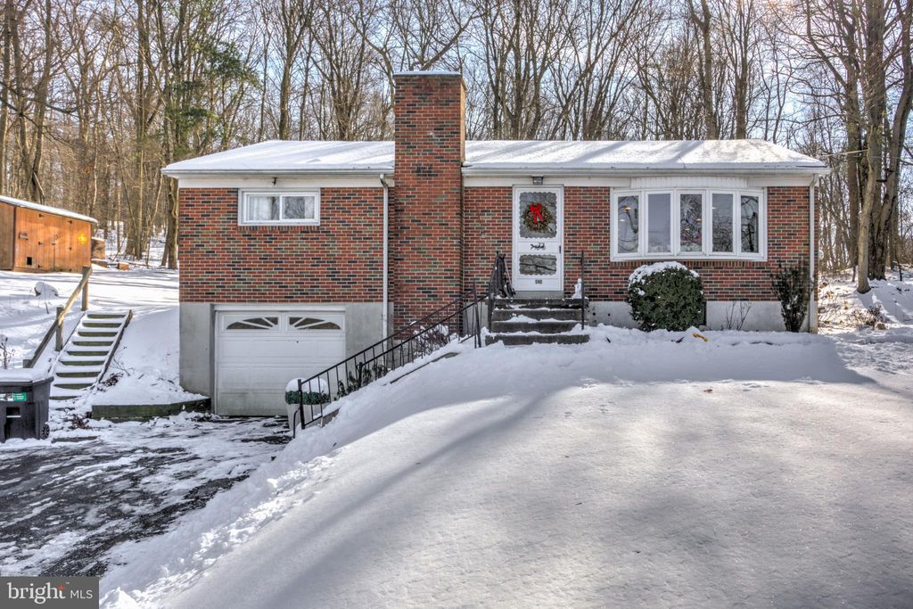 Photo of 540 N Ridge Road, REINHOLDS, PA 17569 (MLS # PALA2063370)