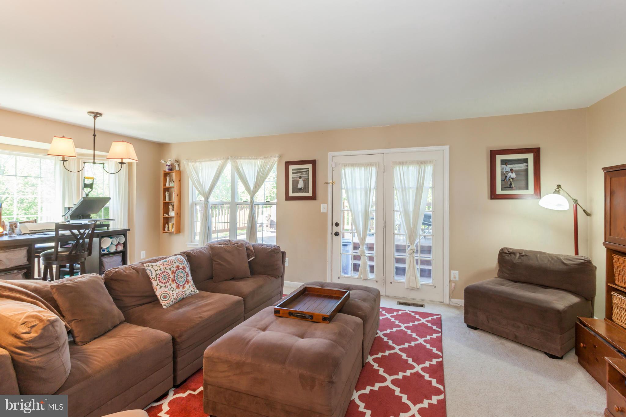 ASHBURN FARM - Residential