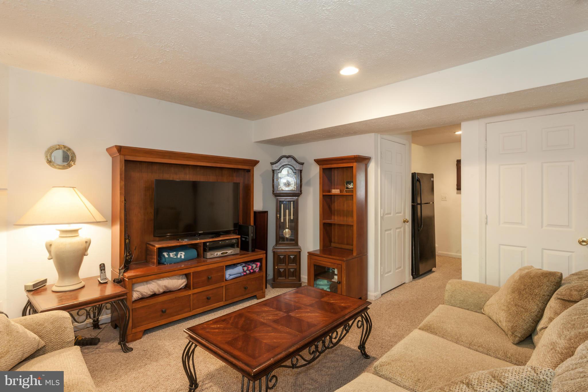 ASHBURN FARM - Residential