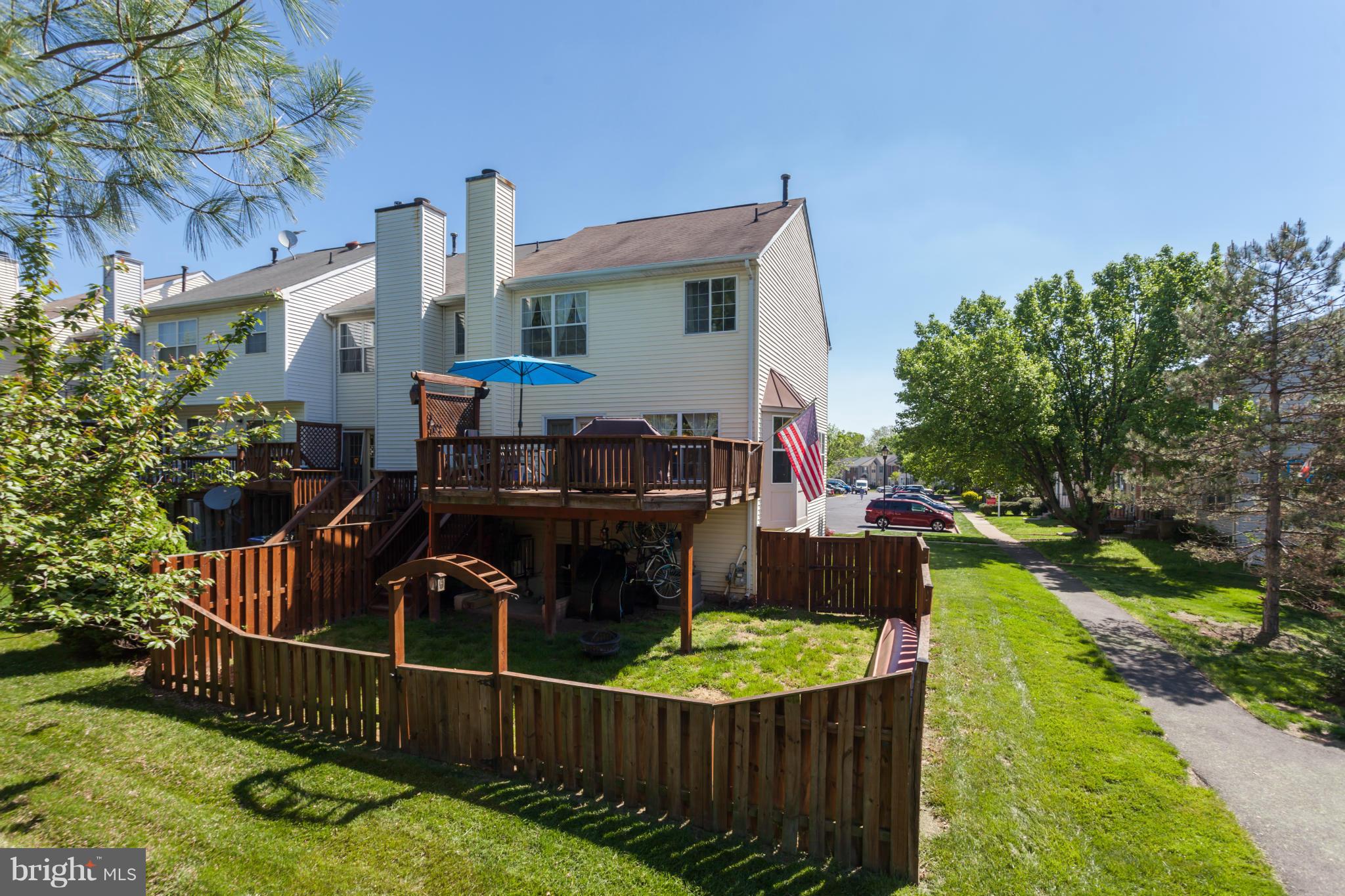 ASHBURN FARM - Residential