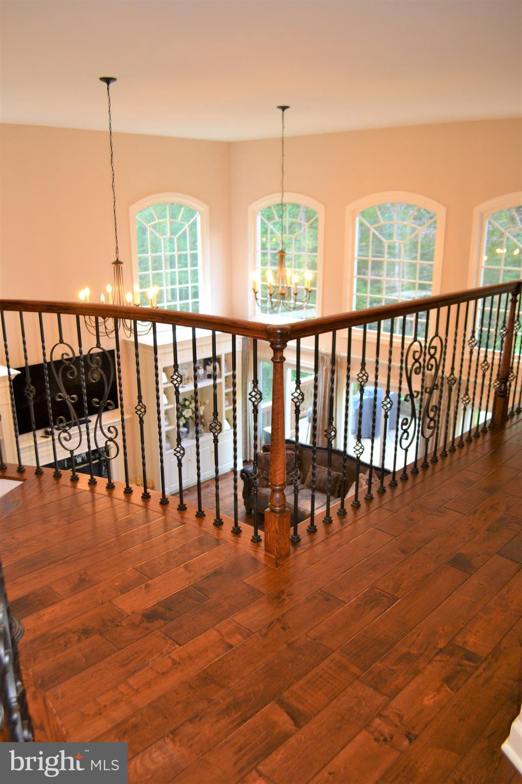 ESTATES AT ROSELAND - Residential