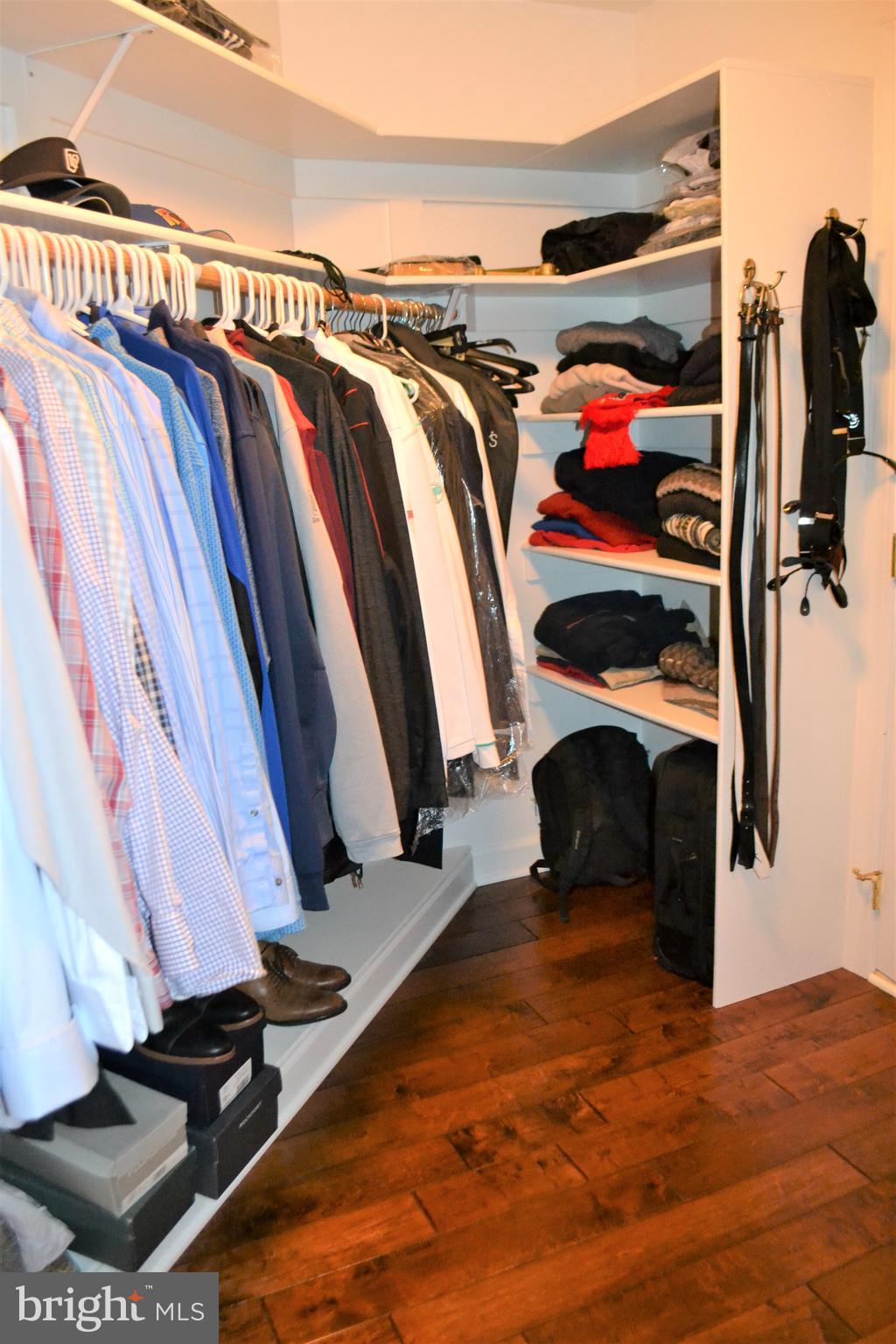 ESTATES AT ROSELAND - Residential