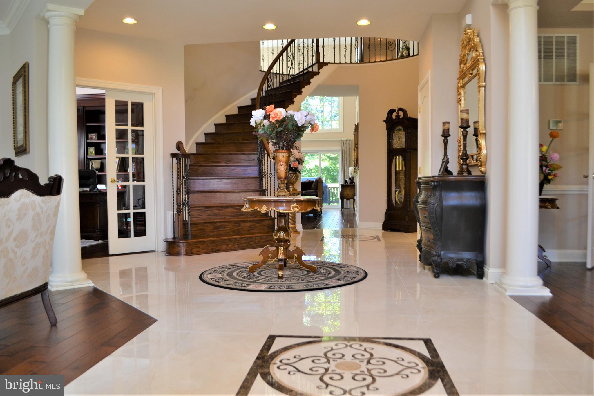 ESTATES AT ROSELAND - Residential