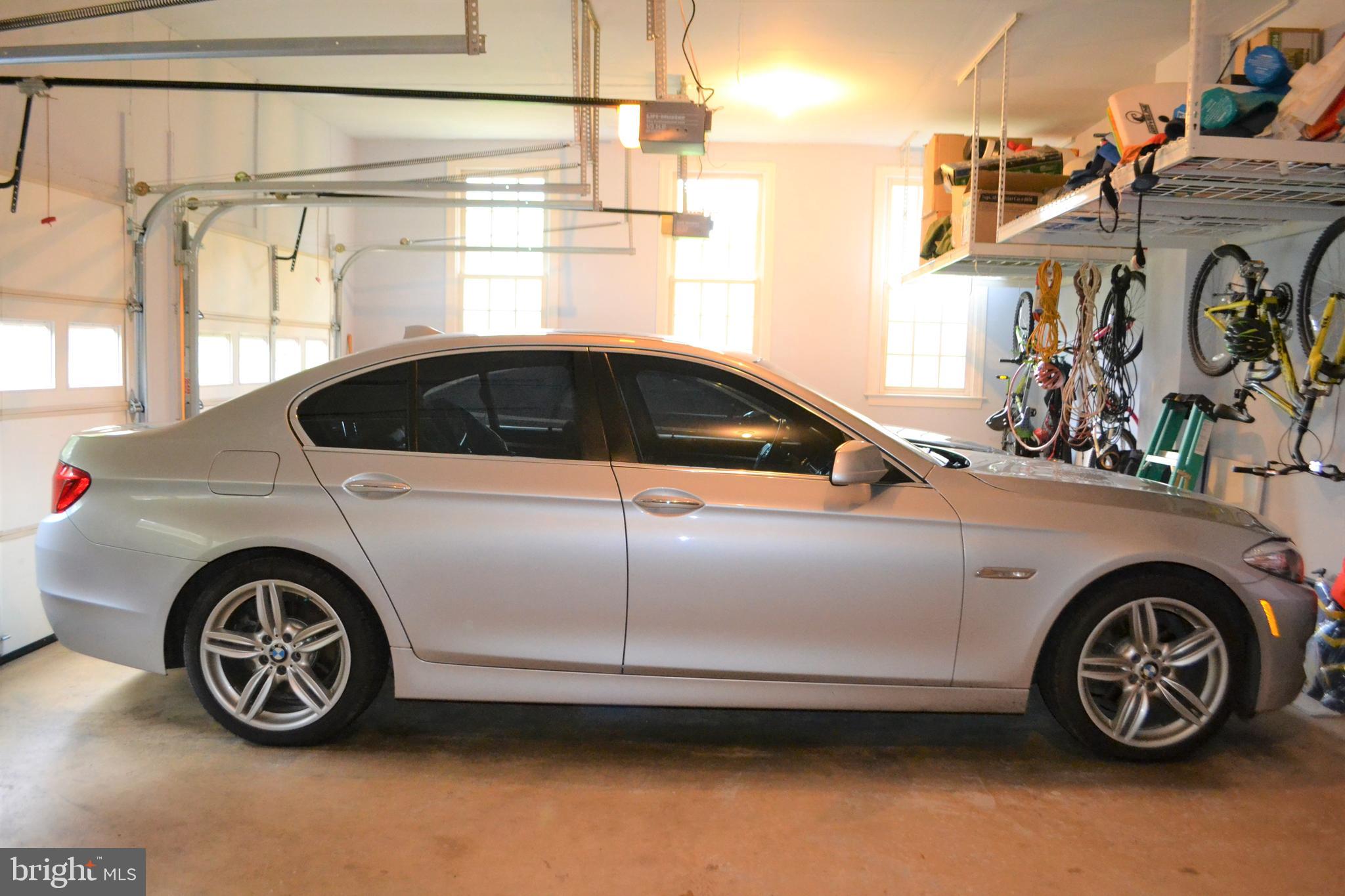 ESTATES AT ROSELAND - Residential