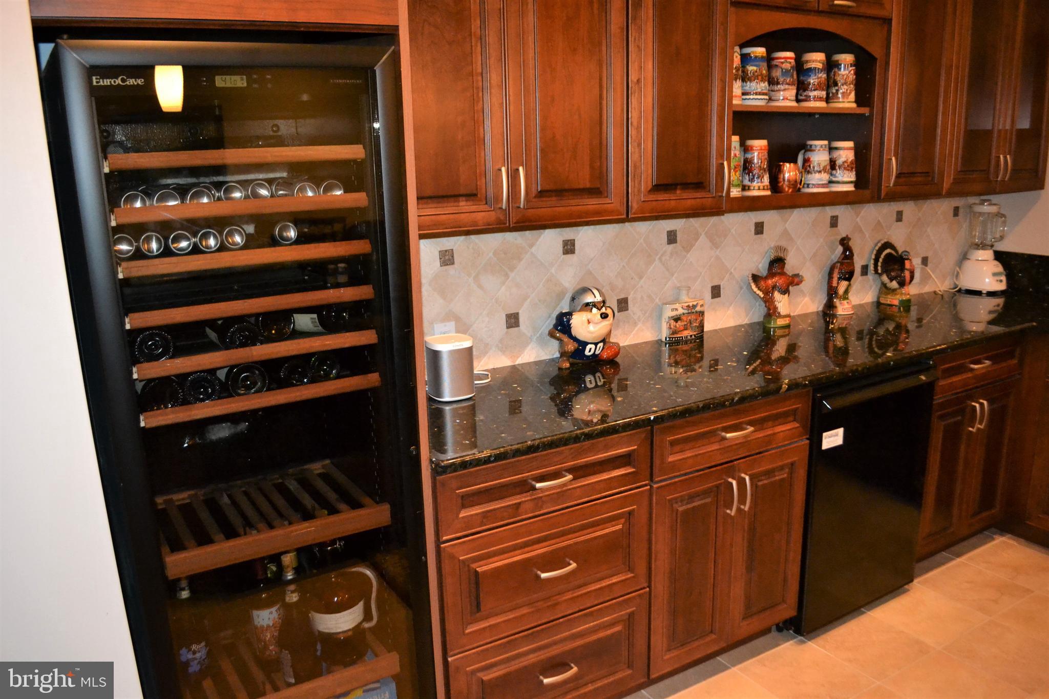 ESTATES AT ROSELAND - Residential