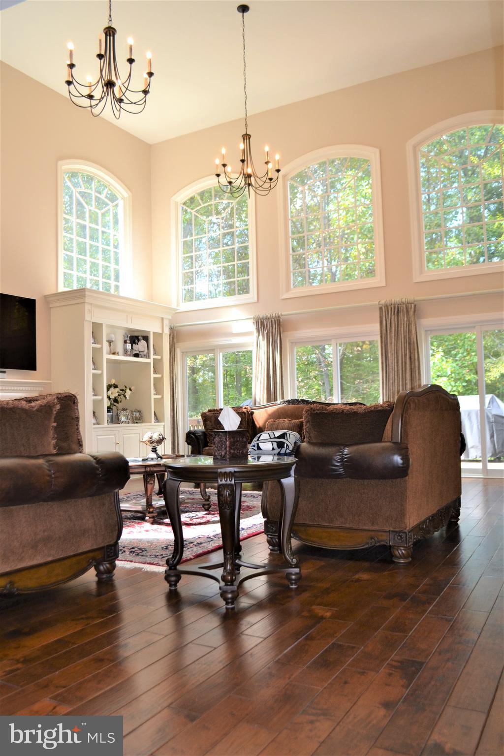 ESTATES AT ROSELAND - Residential