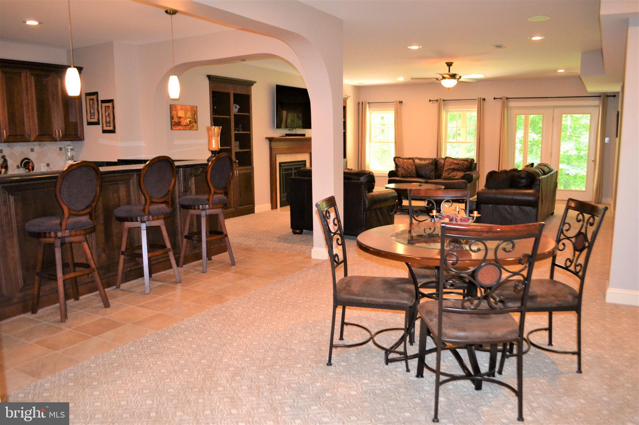 ESTATES AT ROSELAND - Residential