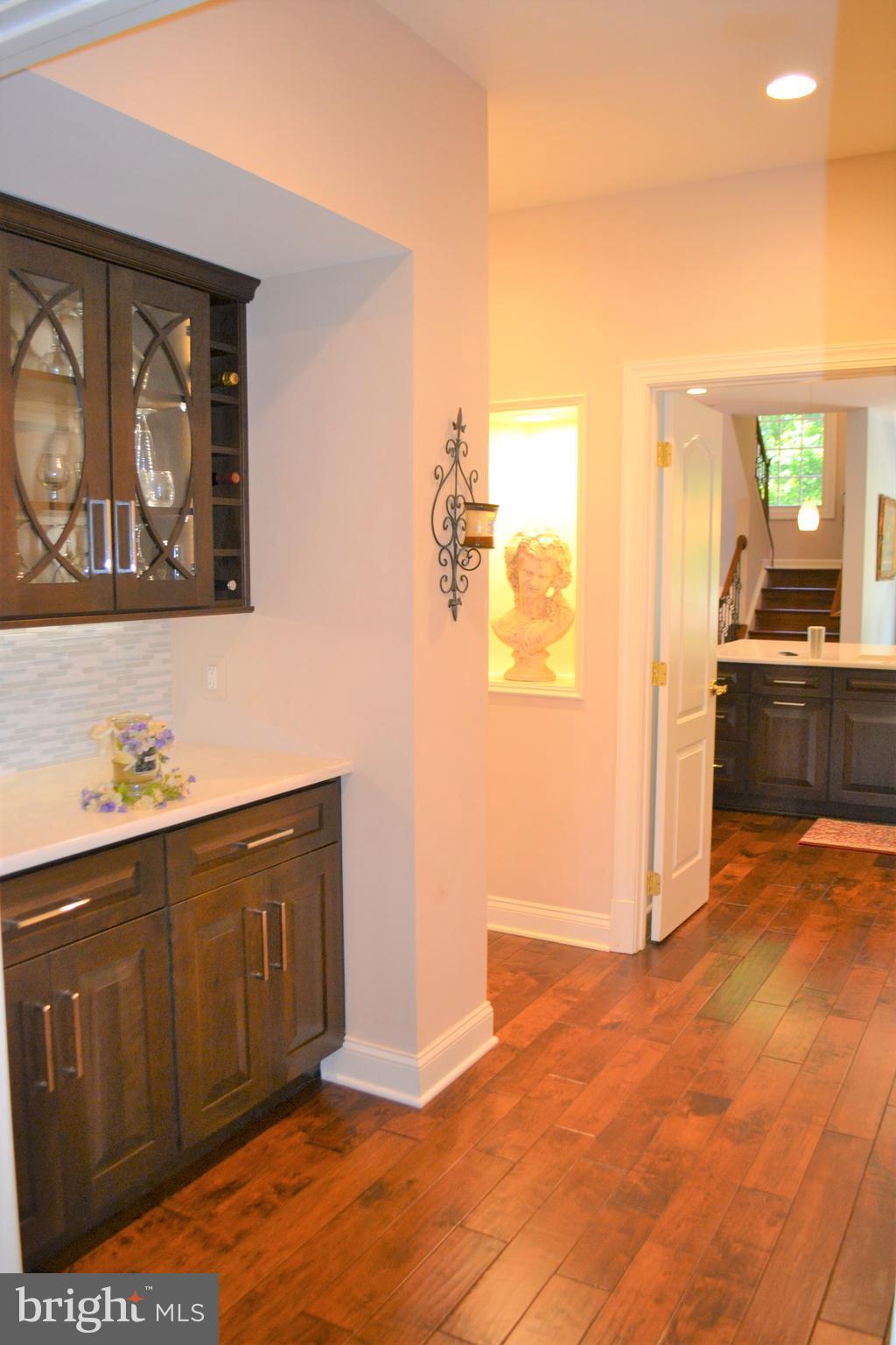 ESTATES AT ROSELAND - Residential