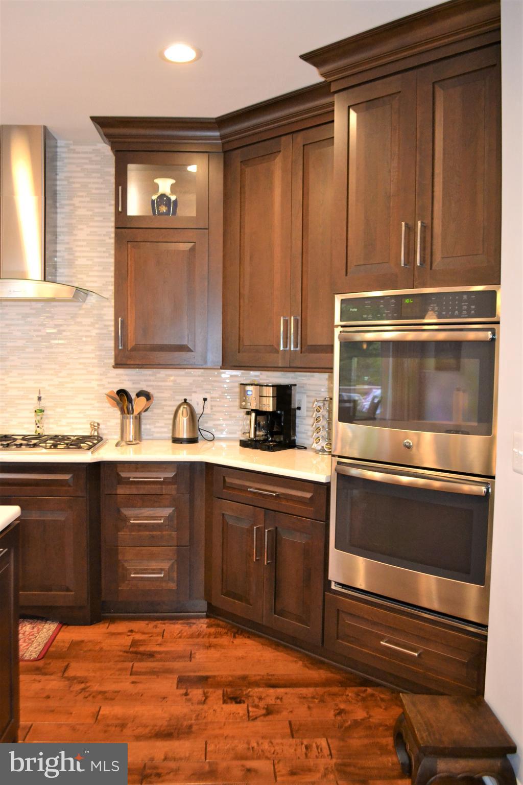 ESTATES AT ROSELAND - Residential