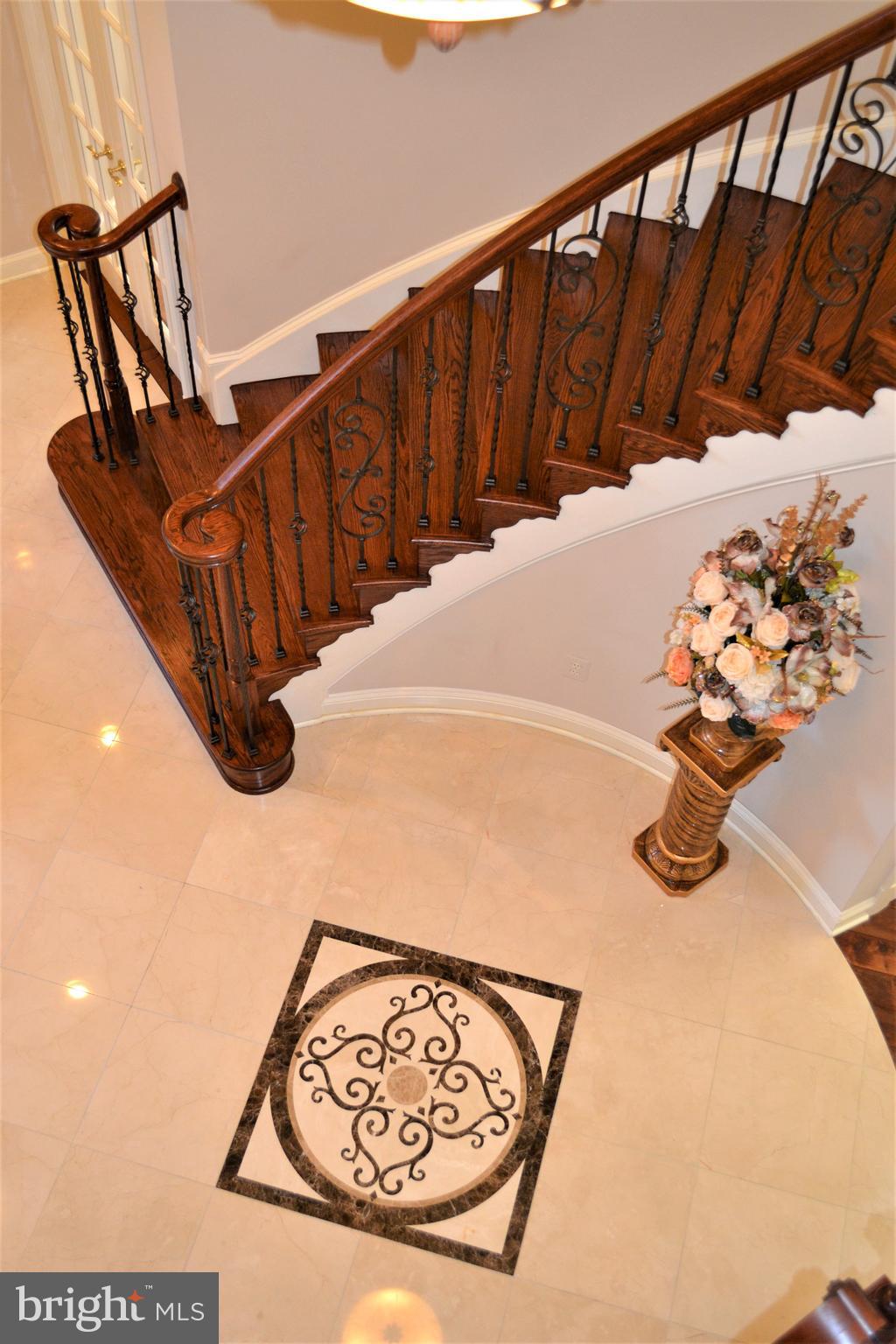 ESTATES AT ROSELAND - Residential