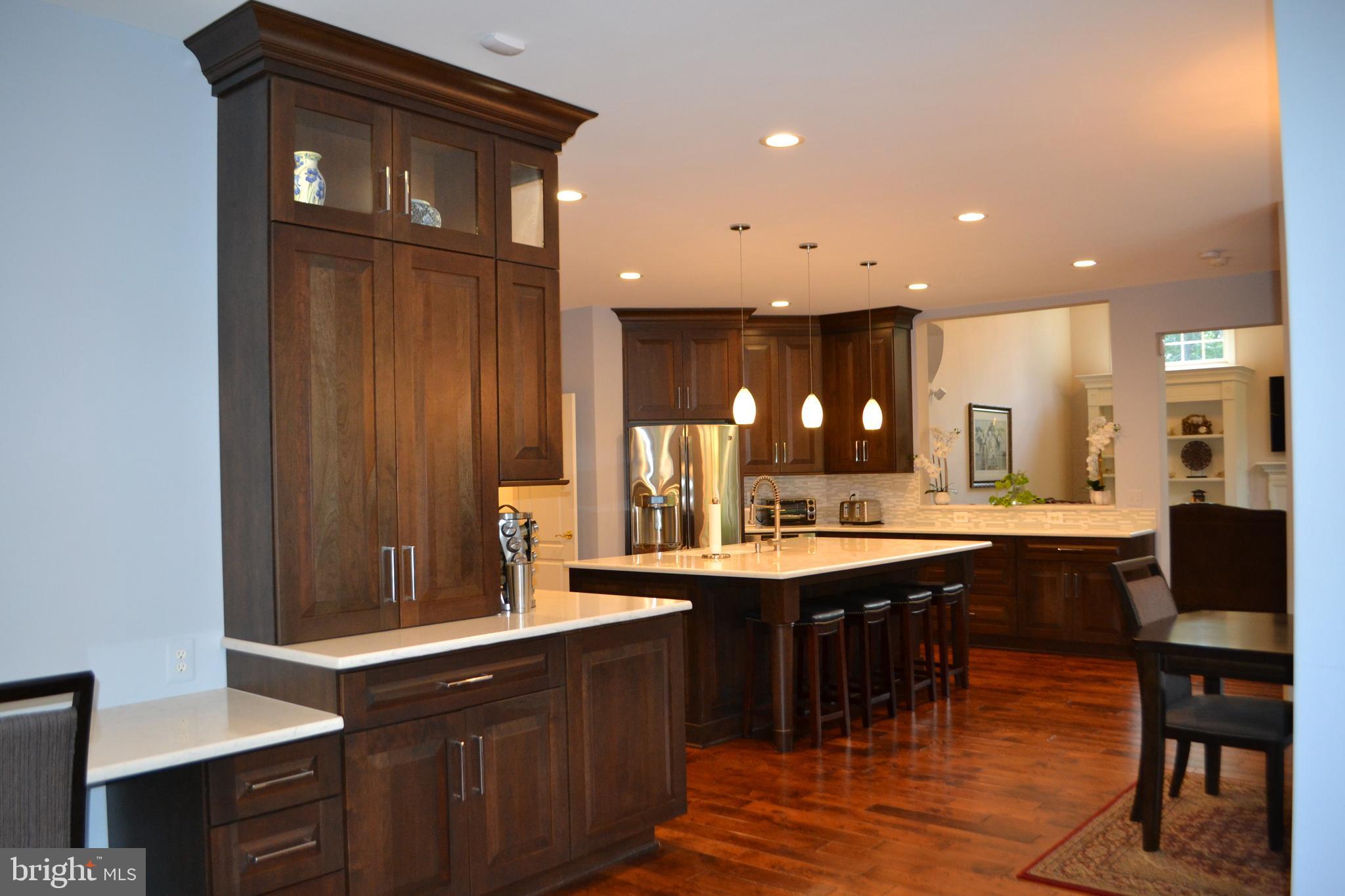 ESTATES AT ROSELAND - Residential