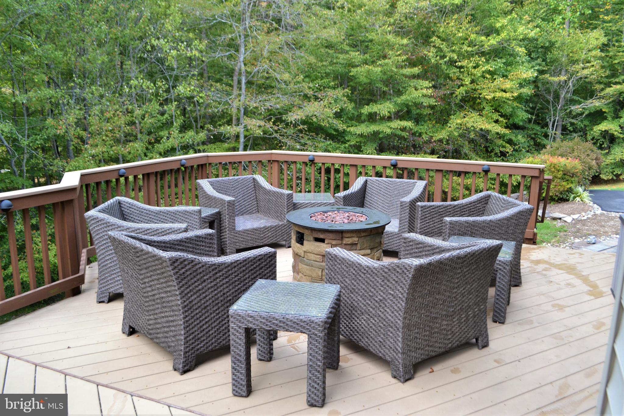 ESTATES AT ROSELAND - Residential