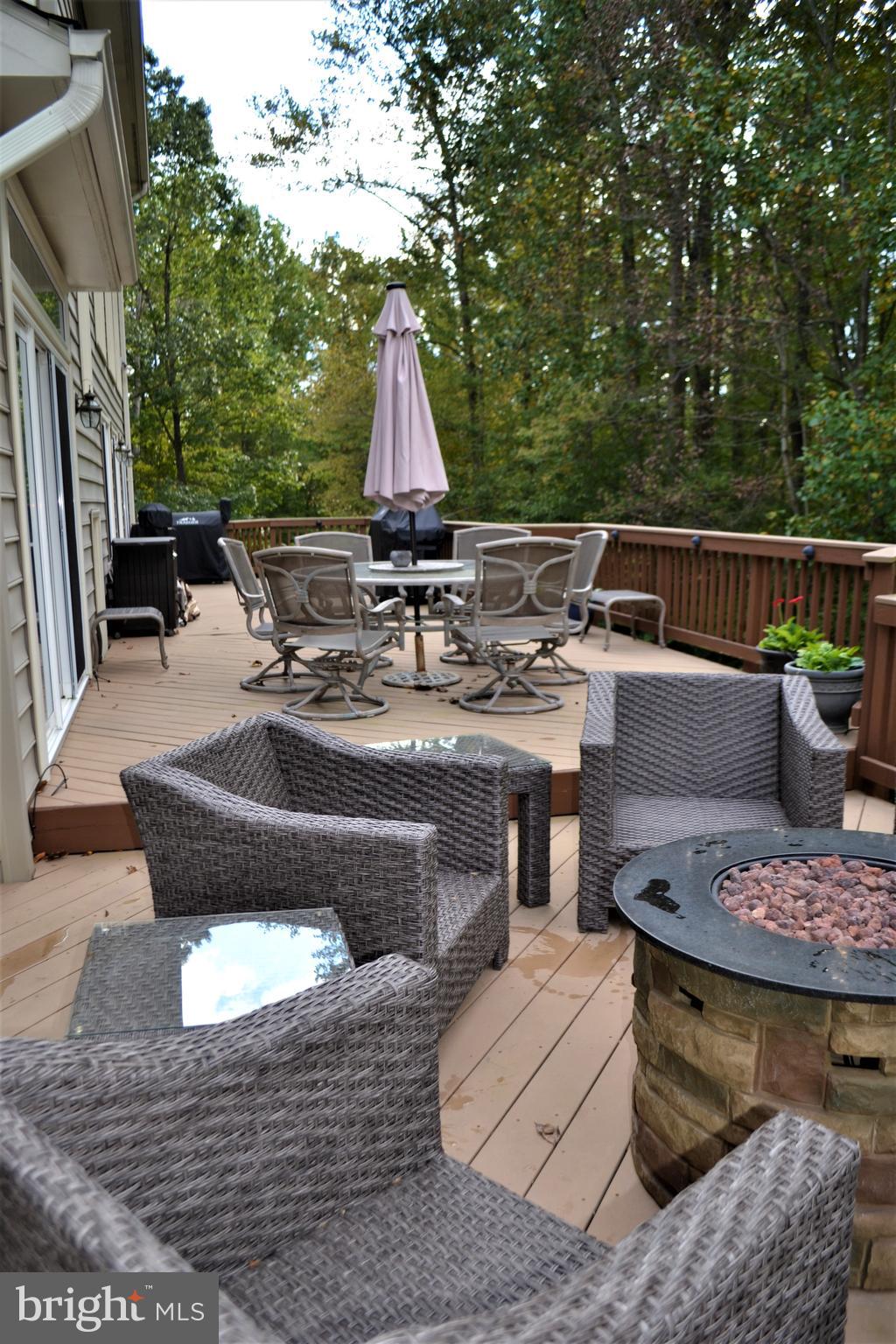 ESTATES AT ROSELAND - Residential