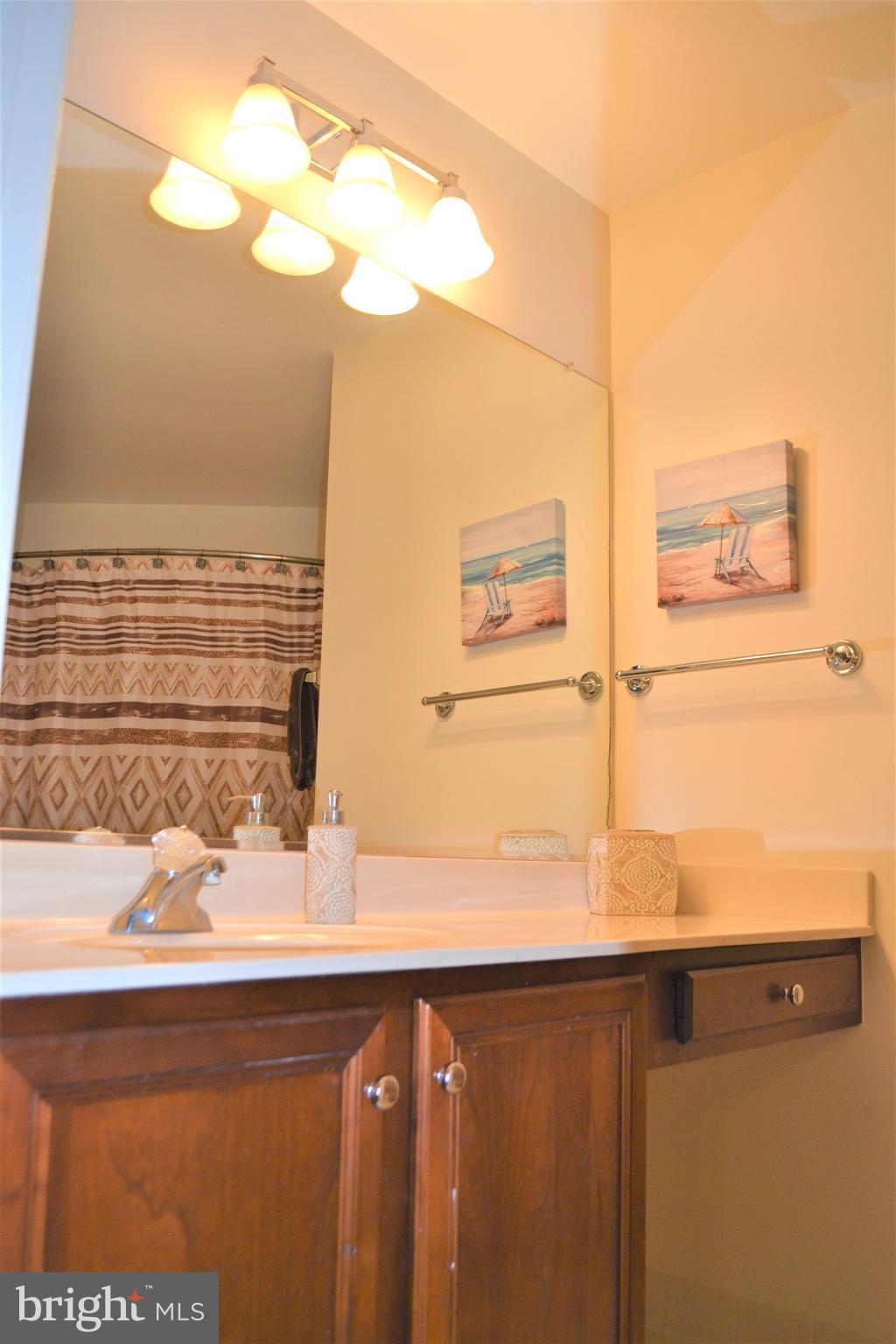 ESTATES AT ROSELAND - Residential