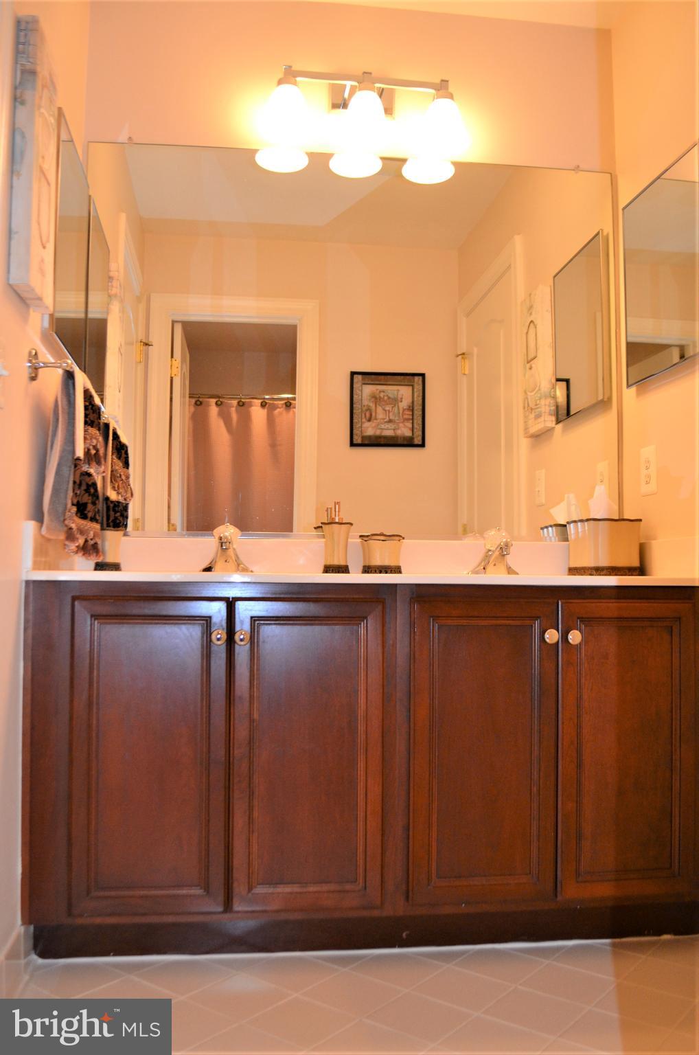 ESTATES AT ROSELAND - Residential